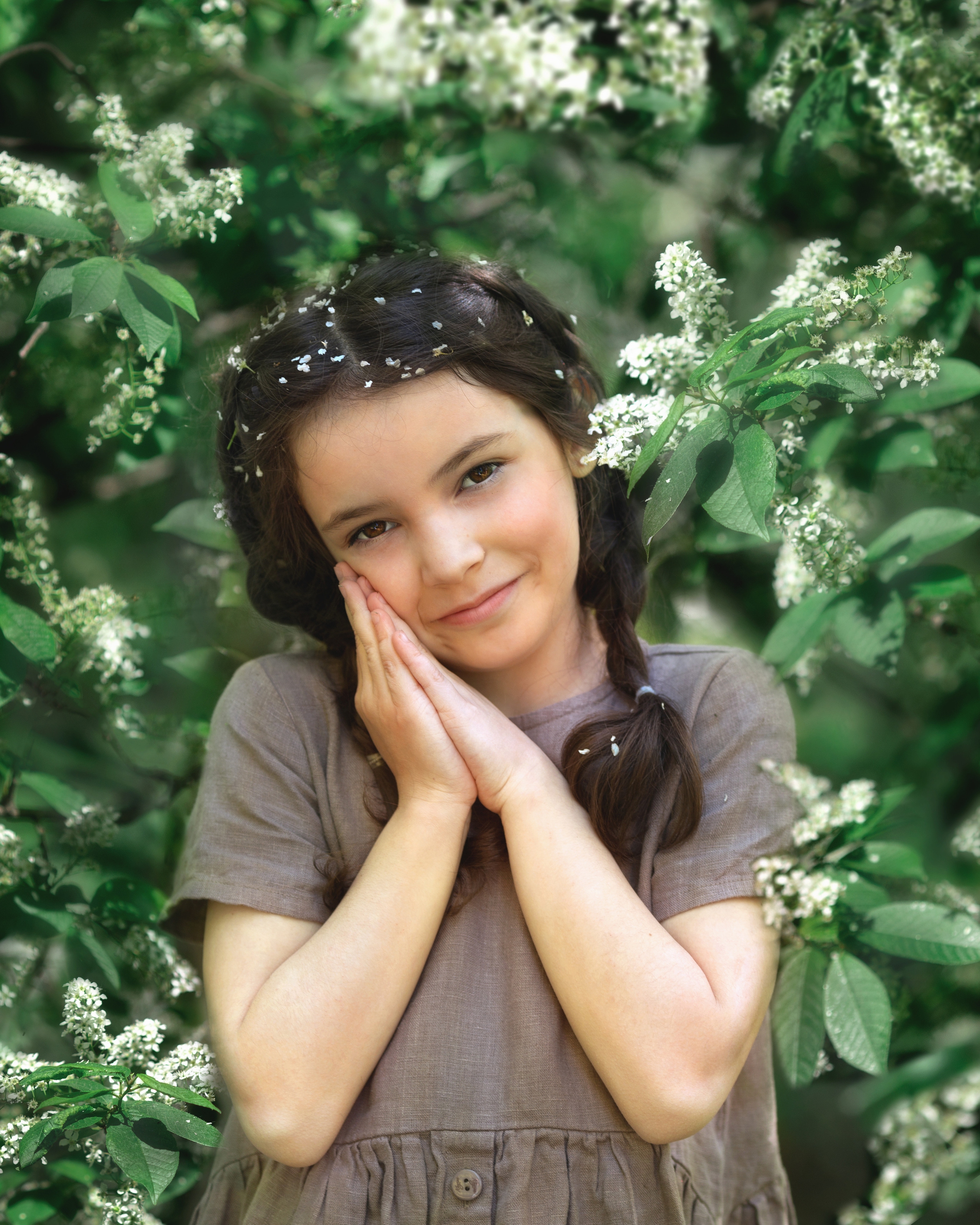 Варя в цветущем саду. Актерское и модельное портфолио. Фотограф в Москве Екатерина Коломеец