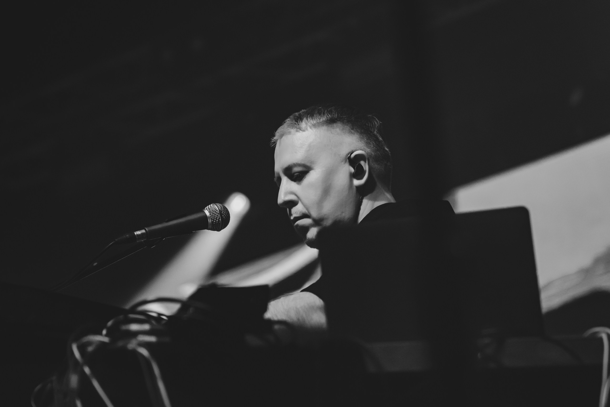 Вадим Самойлов | Брат-2: Живой Soundtrack | СК «Юбилейный». Концертный фотограф Михальченкова Алёна | Москва