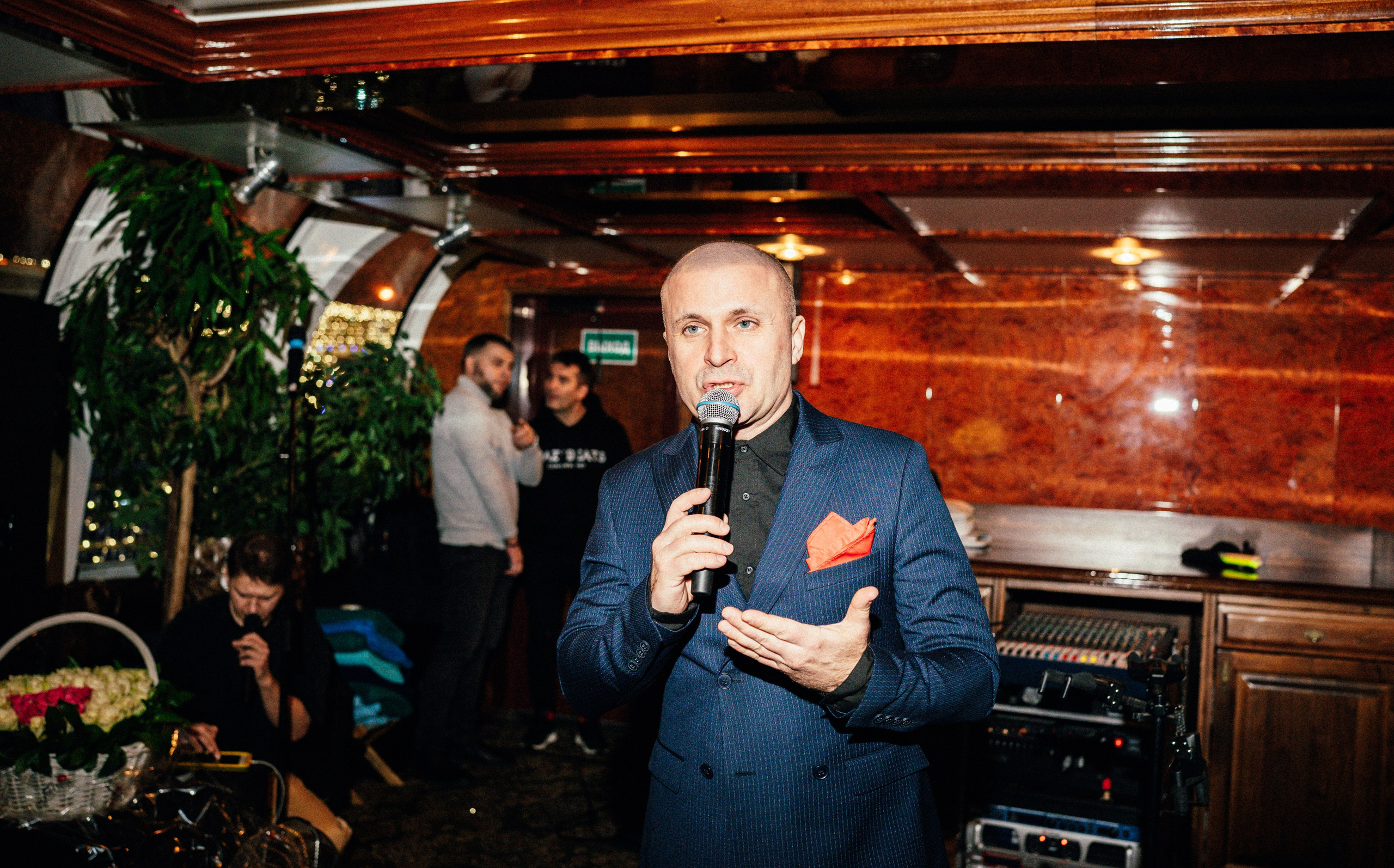 Корпоратив Erwin Река. Портретный и репортажный фотограф