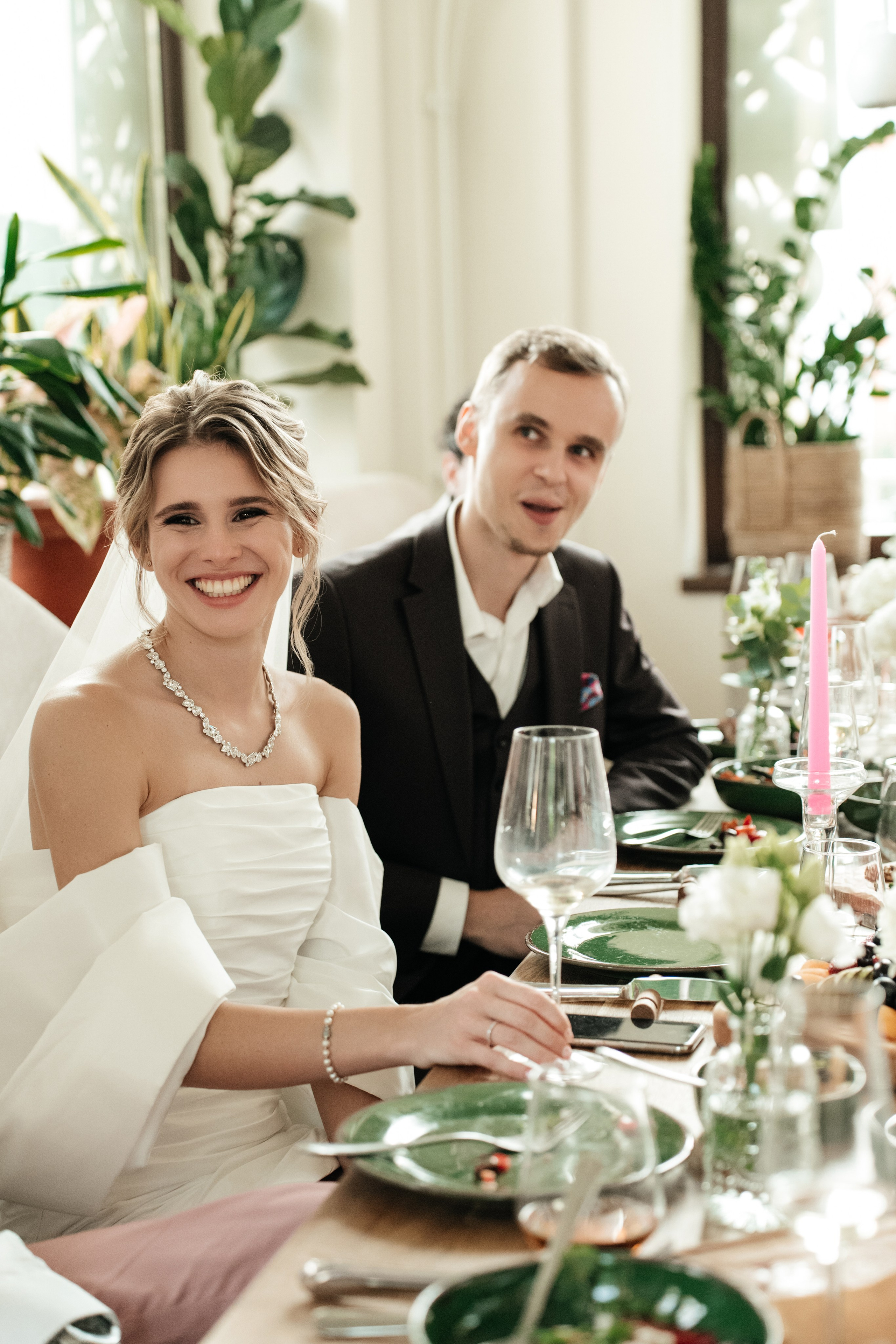 Ресторан Домик в саду, ВДНХ. Свадебный фотограф Москва Александра Аверкова