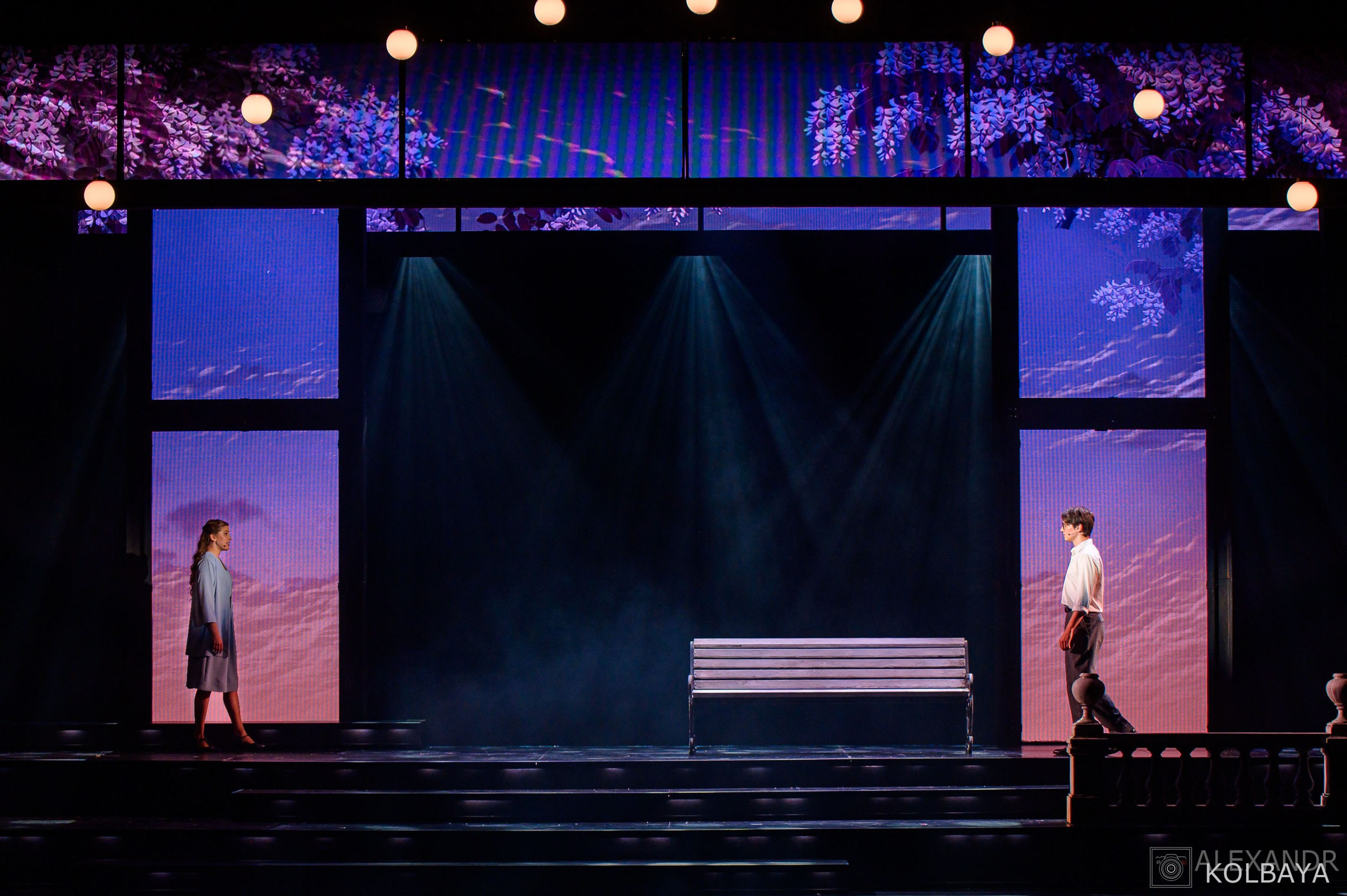 Фоторепортаж с мюзикла Вальс-Бостон 18 сентября 2025 года. Концертный и театральный репортажный фотограф в Москве Александр Колбая