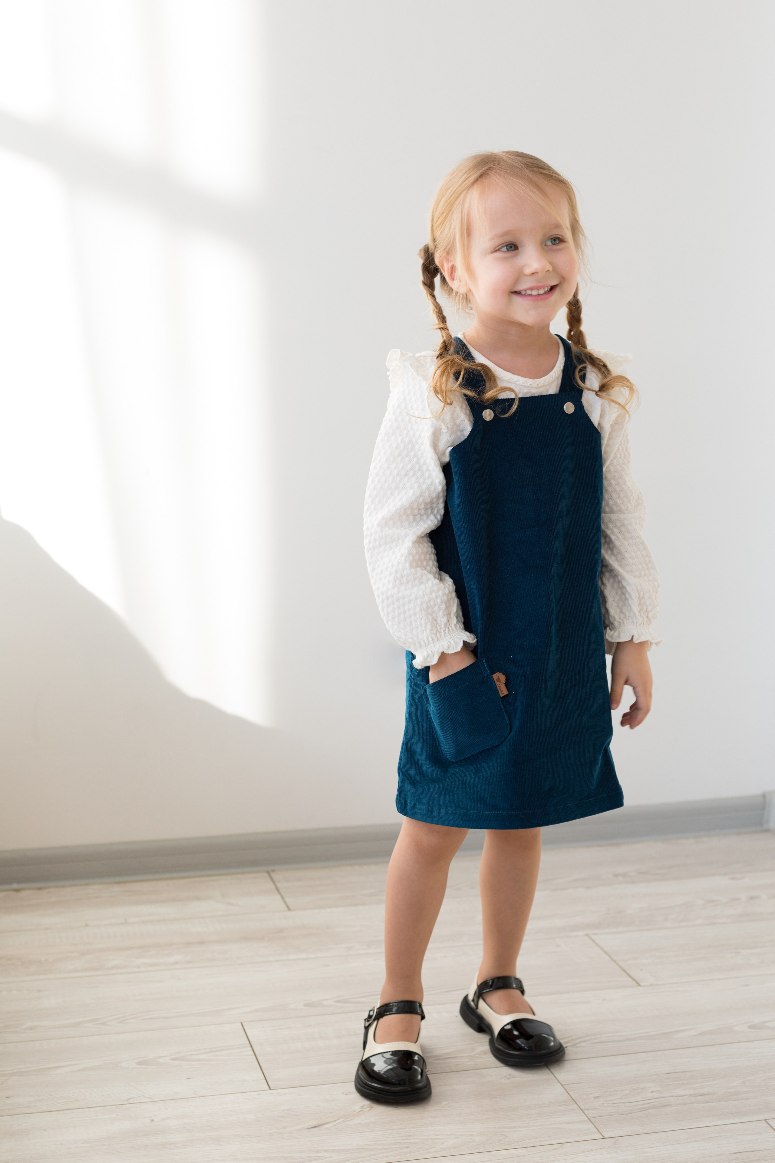 Фотосессия с детскими книгами. Детский и контент фотограф Надя Волкова Санкт-Петербург