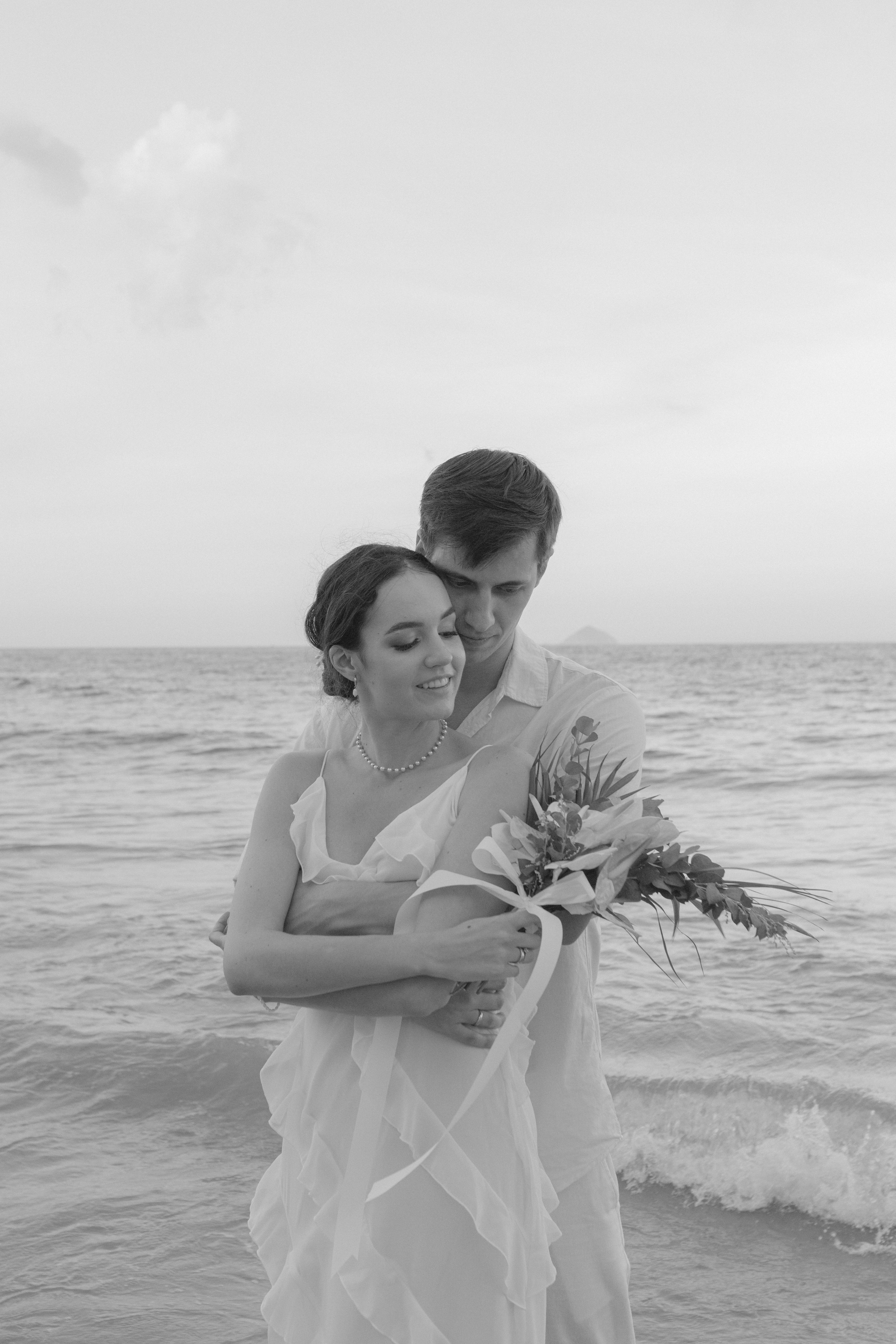 Владислав и Милена у моря. Главная