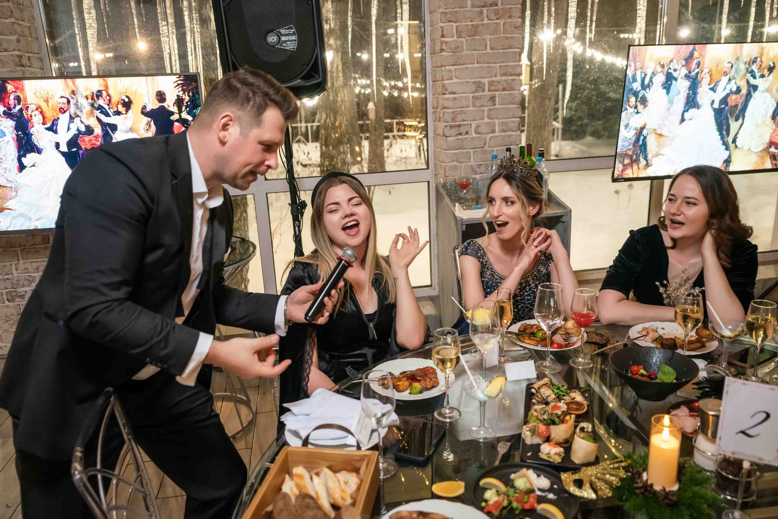 Ведущий Царев. Подрядчики и друзья сети свадебных площадок House for wedding