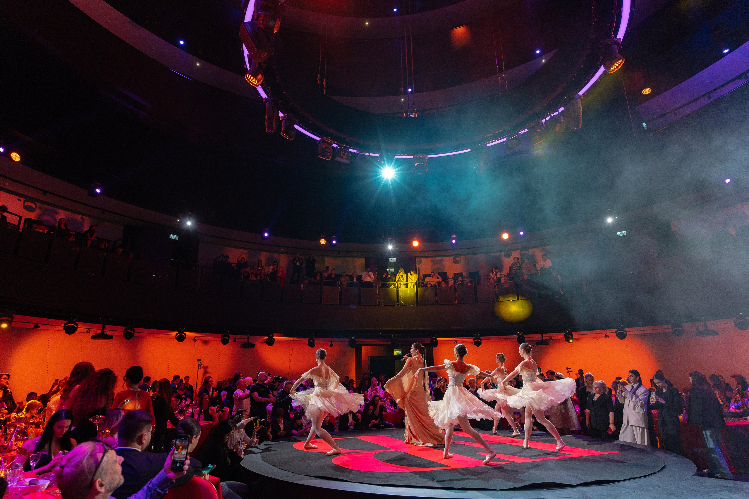 «Женщина года» по версии журнала FB / Москва, бизнес-центр «Матрёшка». Корпоративный, промышленный и имиджевый фотограф Максим Меш