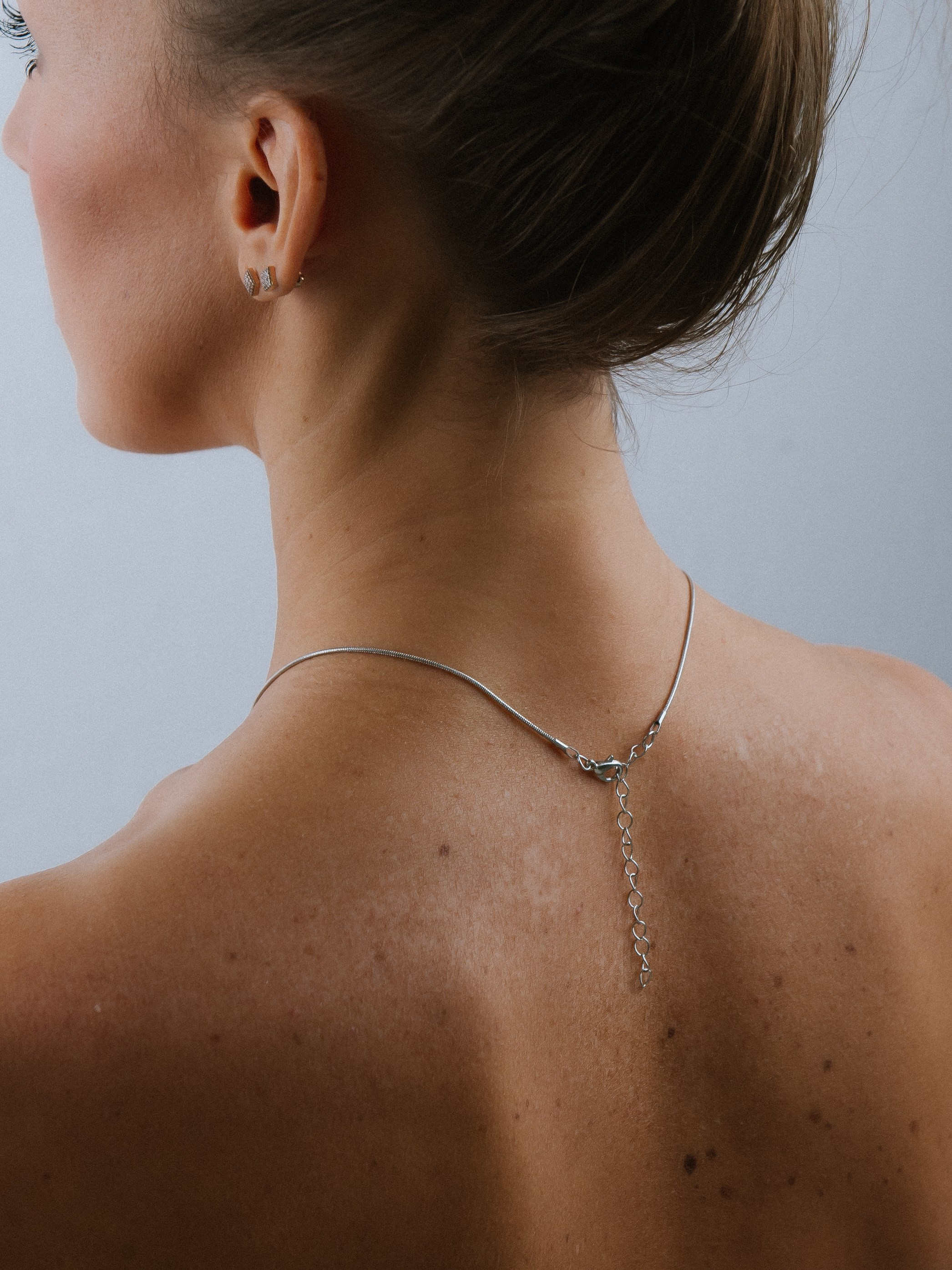 Бижутерия на модели. Ozon/wb