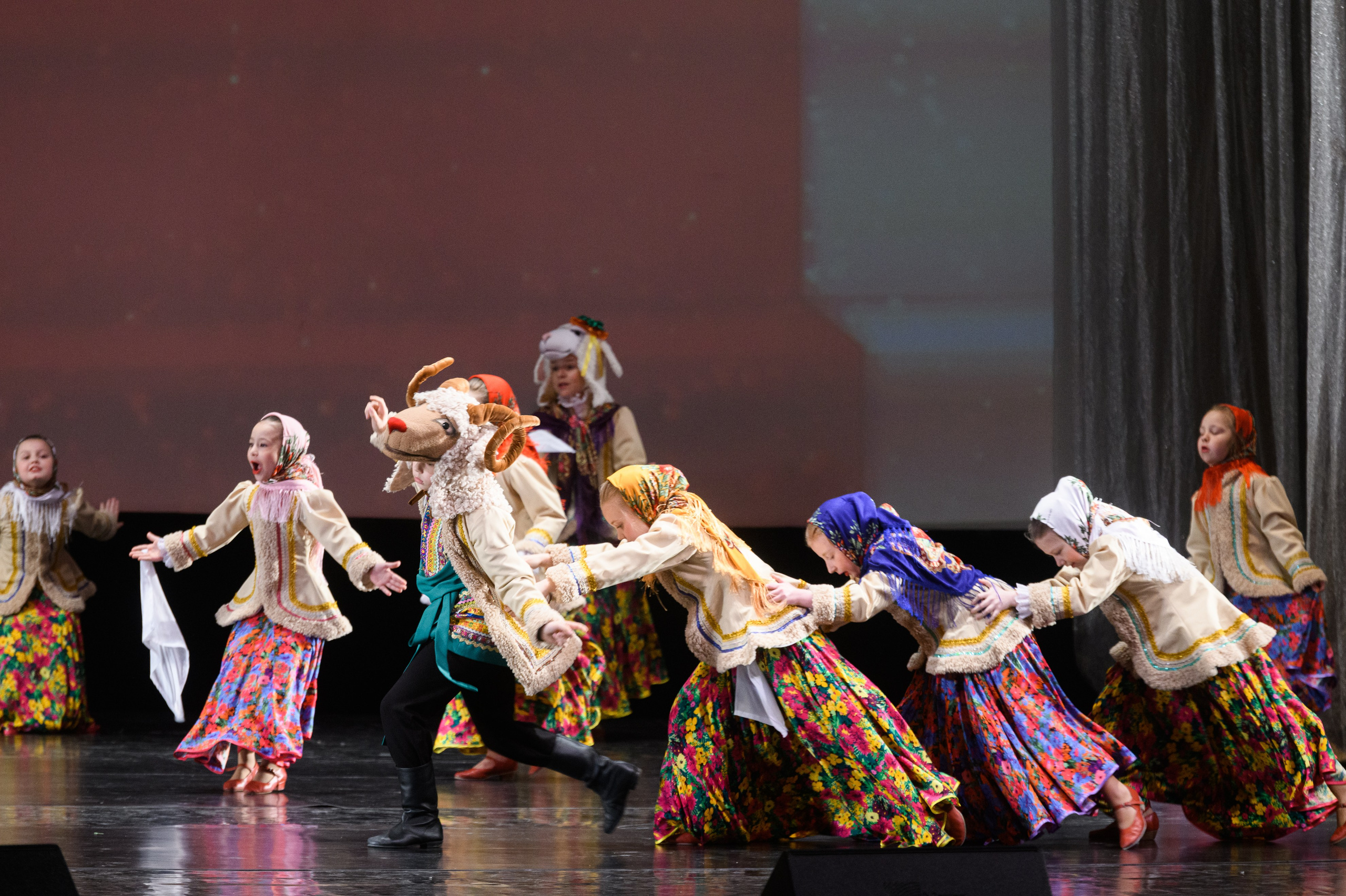 23 апреля, часть 1, БКЗ Октябрьский, г. Санкт-Петербург. Золотое яблочко