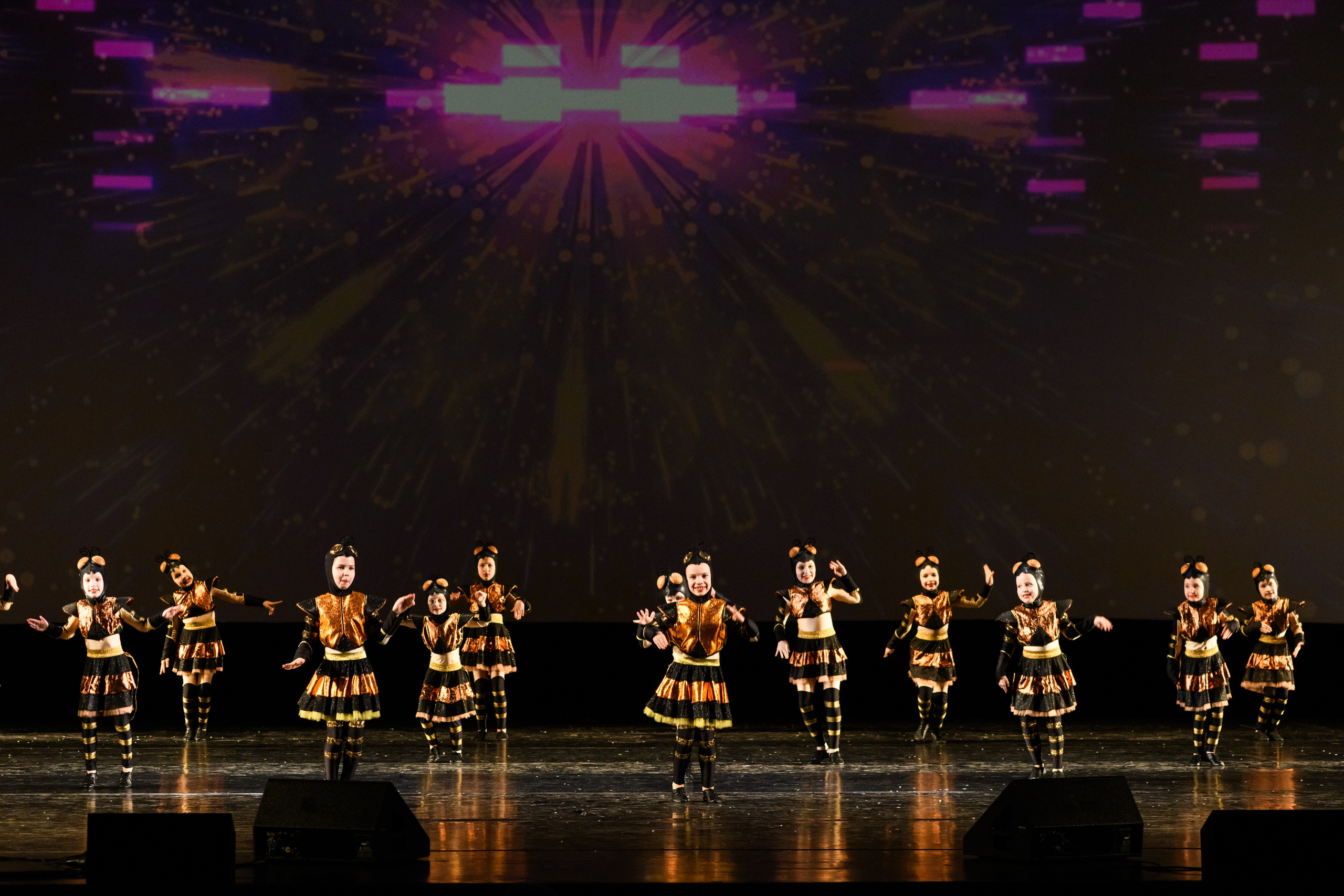 23 апреля, часть 2, БКЗ Октябрьский, г. Санкт-Петербург. Золотое яблочко