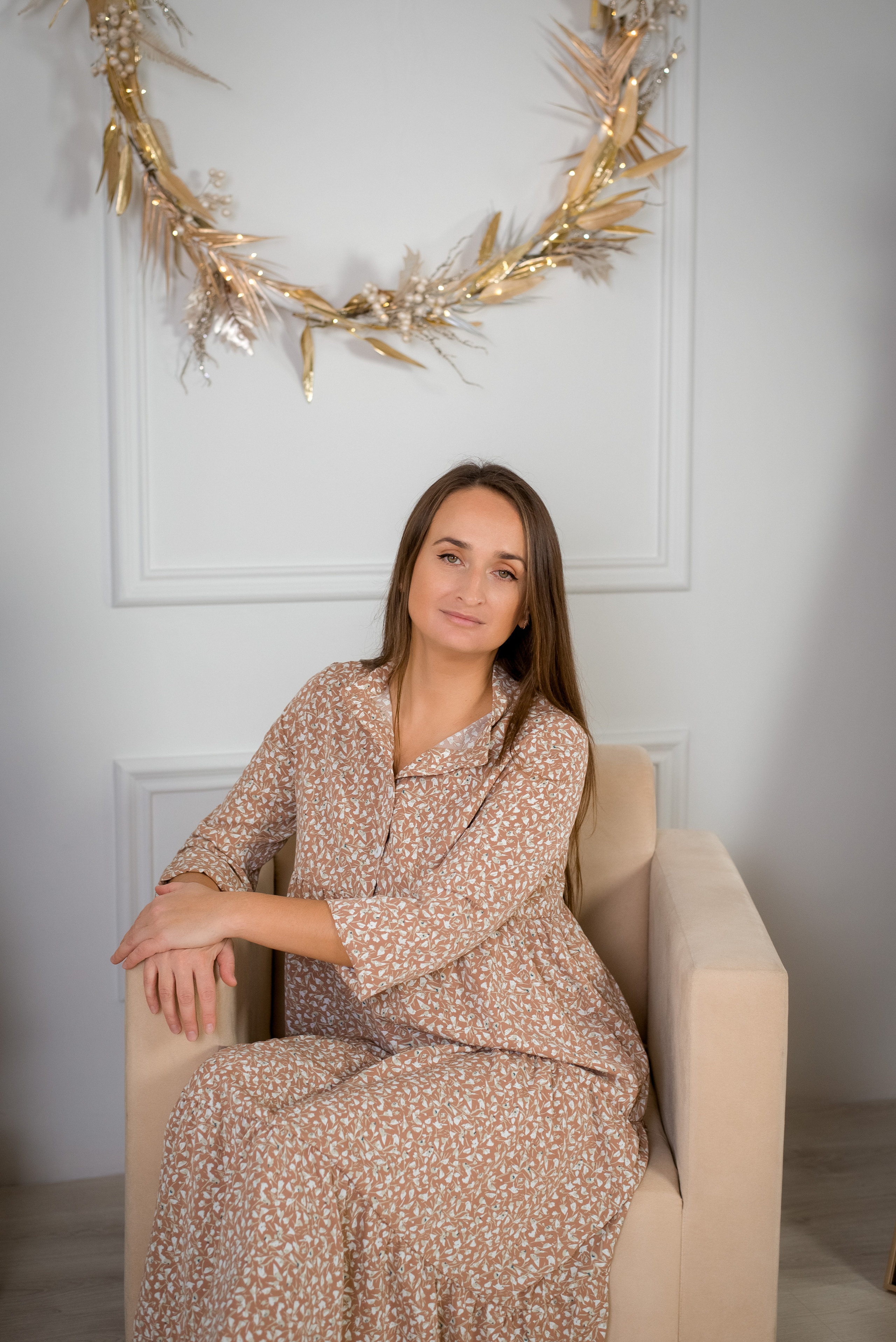 Новогодняя фотосессия мамы с дочками в фотостудии. Детский и семейный фотограф в Йошкар-Оле Светлана Кропочева