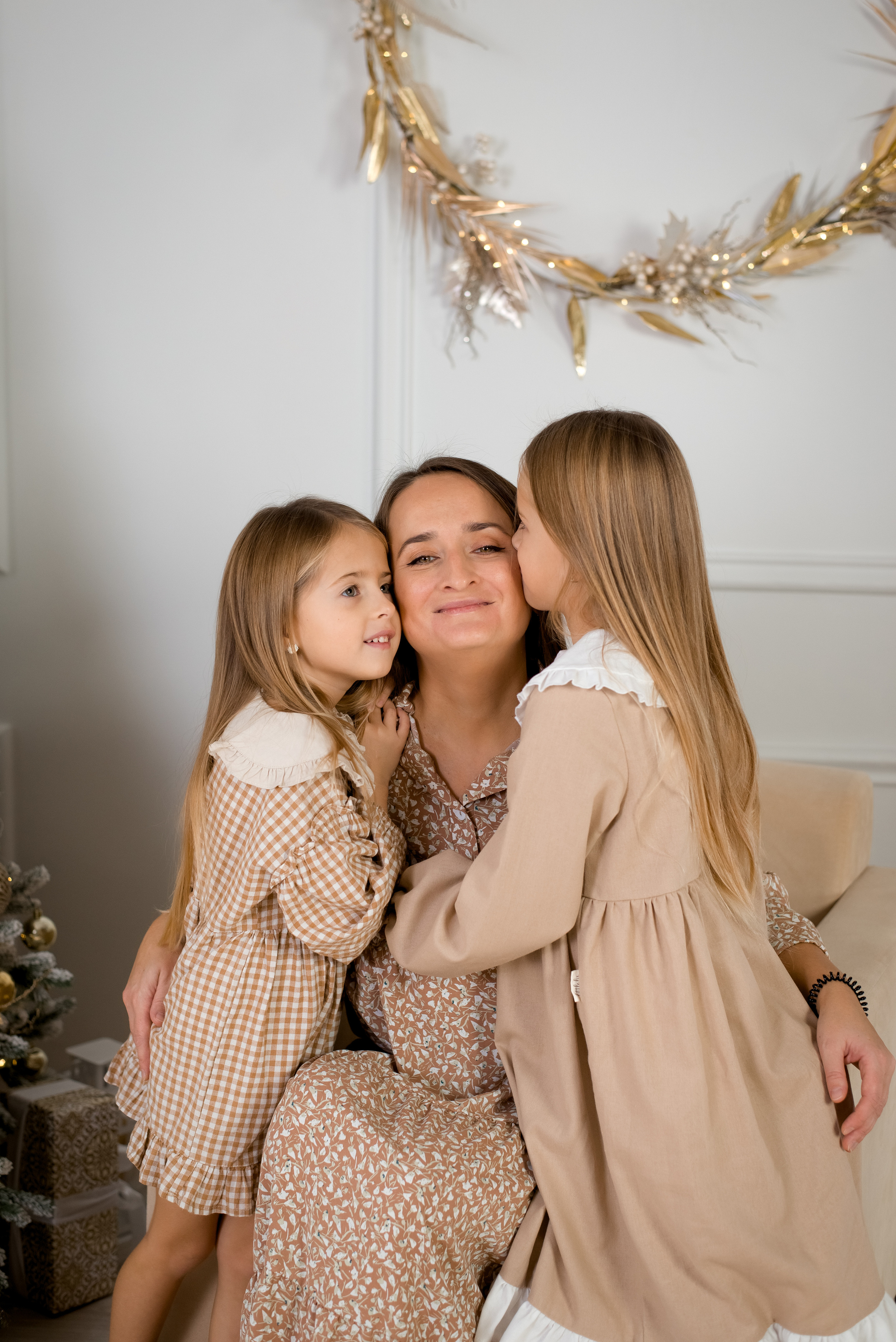 Красивая Новогодняя фотоистория мамы с дочурками. Детский и семейный фотограф в Йошкар-Оле Светлана Кропочева