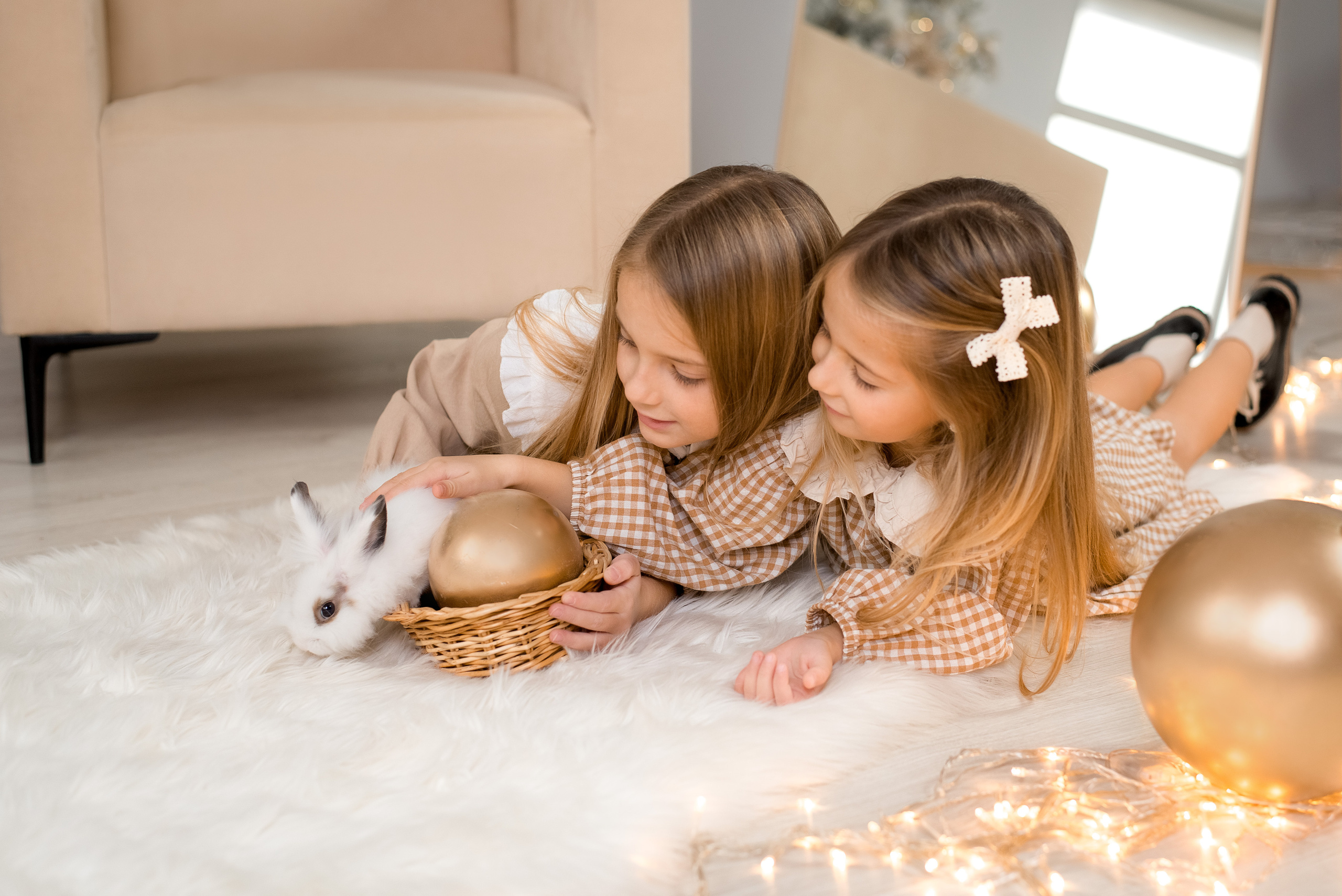 Новогодняя фотосессия мамы с дочками в фотостудии. Детский и семейный фотограф в Йошкар-Оле Светлана Кропочева