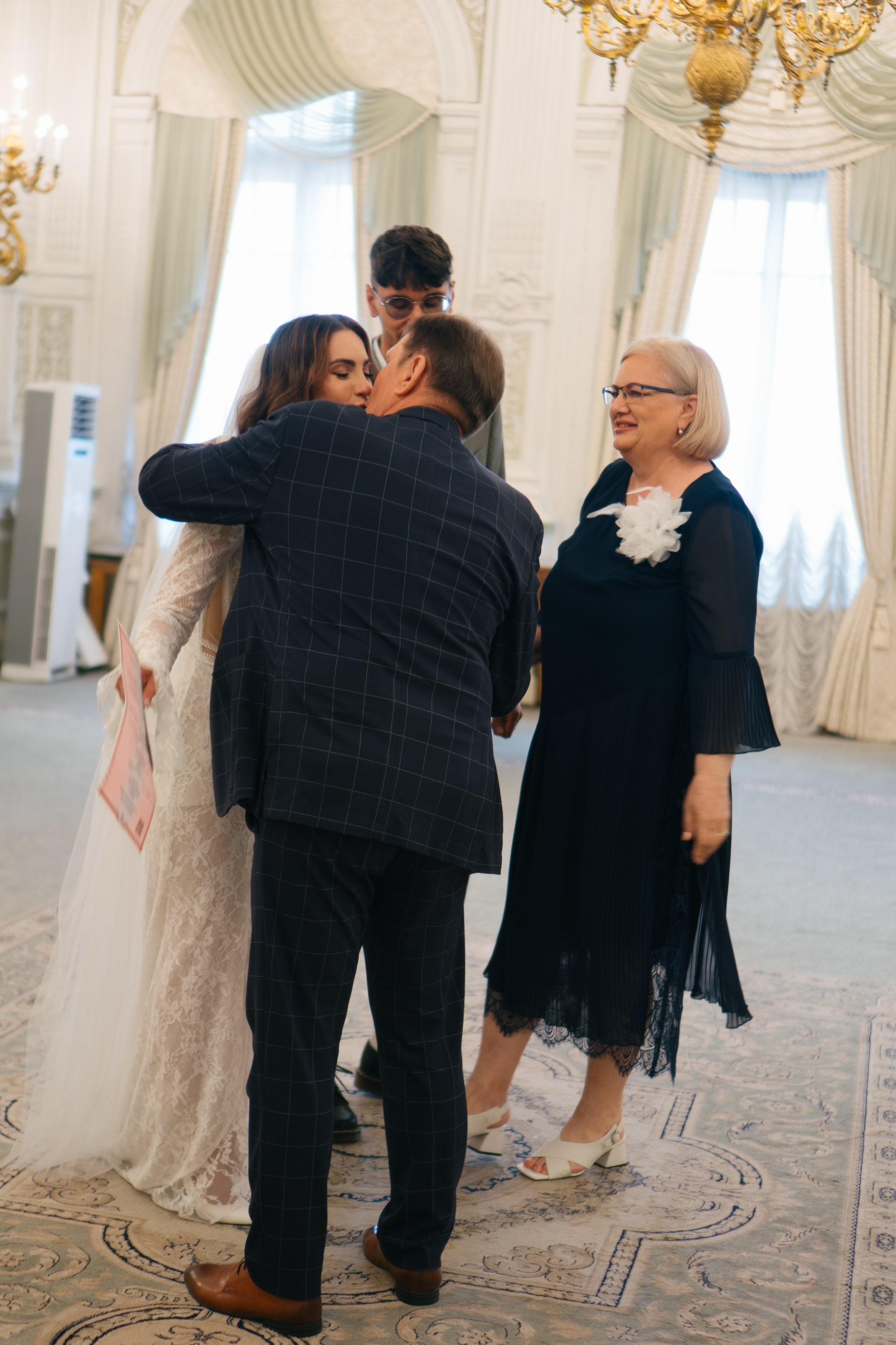 СЪЁМКИ В ПЕРВОМ ДВОРЦЕ ПРОГУЛКА И СТУДИЯ. Профессиональный фотограф, Санкт-Петербург — Виктория Богомолова