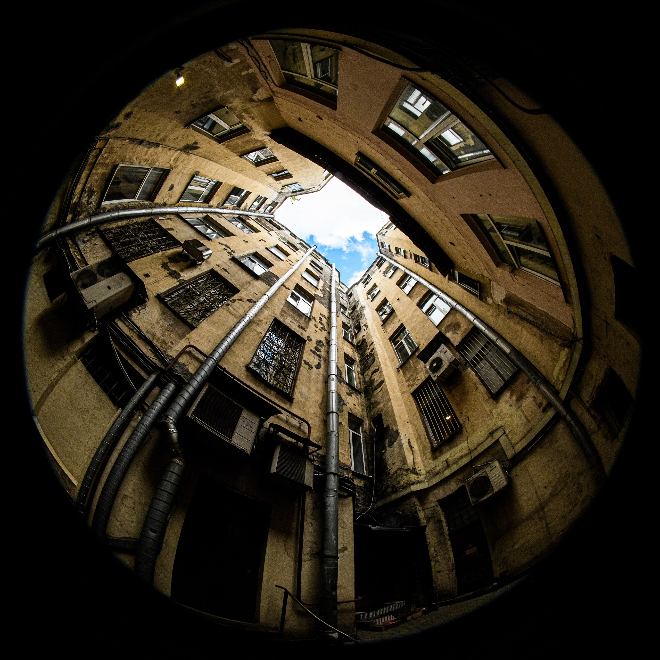 Большой проспект П.С., 70-72