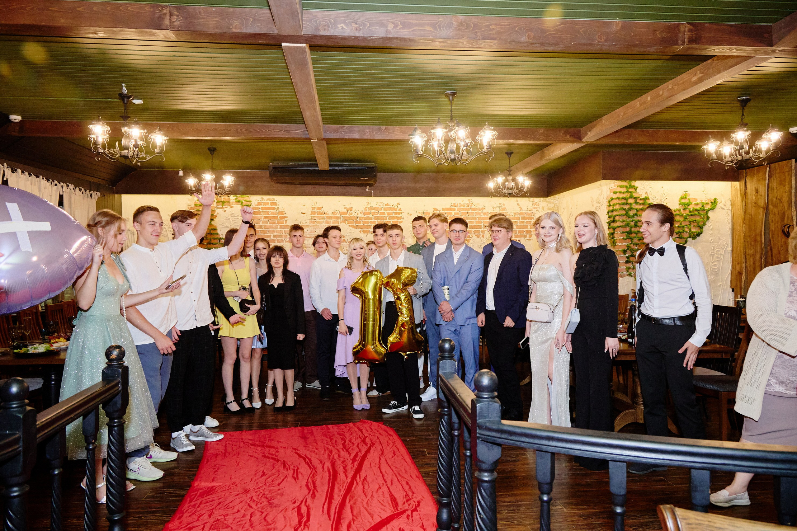 Выпускной 35 Сош. Фотограф Выпускные альбомы Таганрог Сергей Коробченко