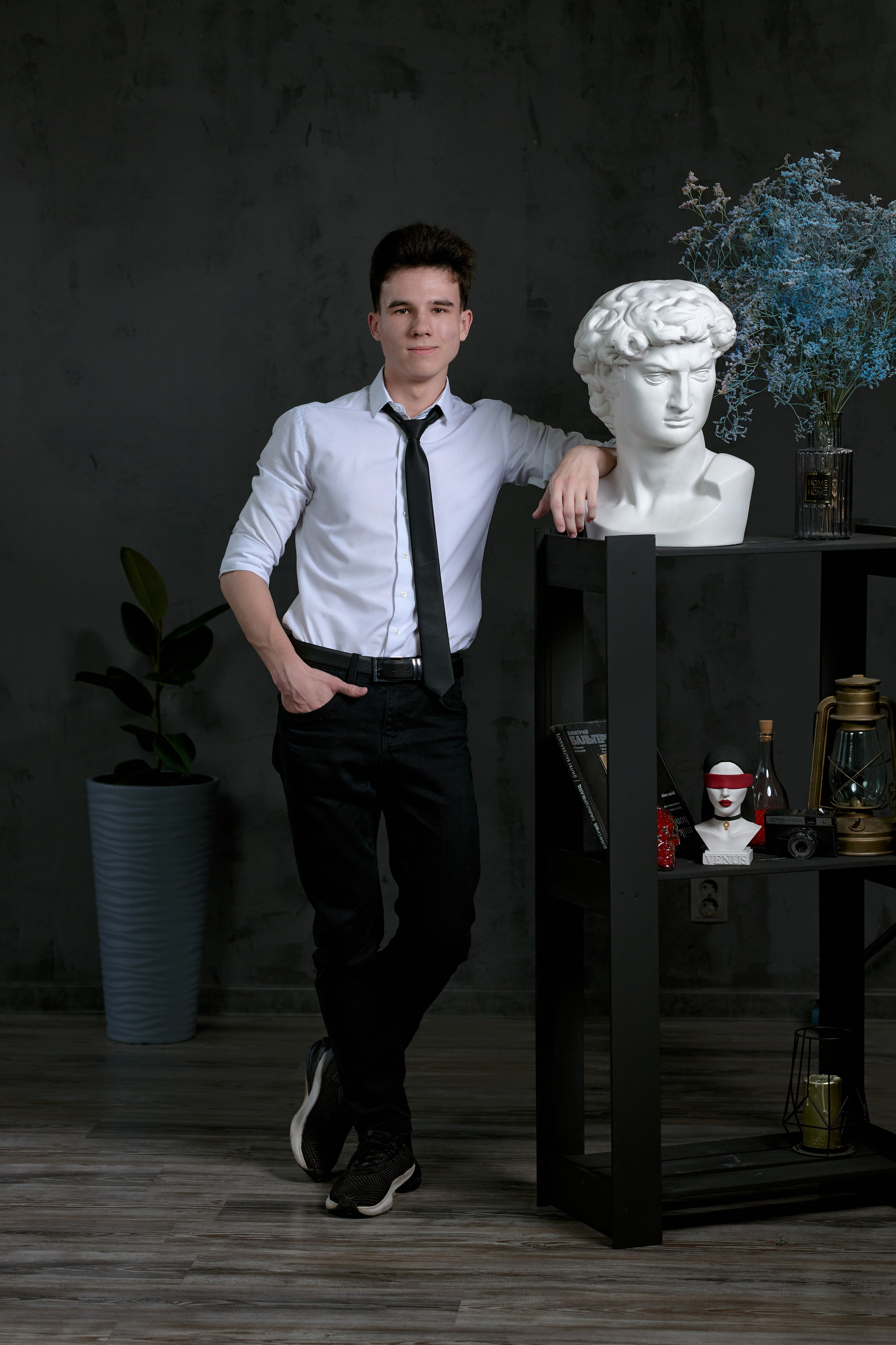 Выпускные портреты для выпускного альбома таганрог. Фотограф Выпускные альбомы Таганрог Сергей Коробченко