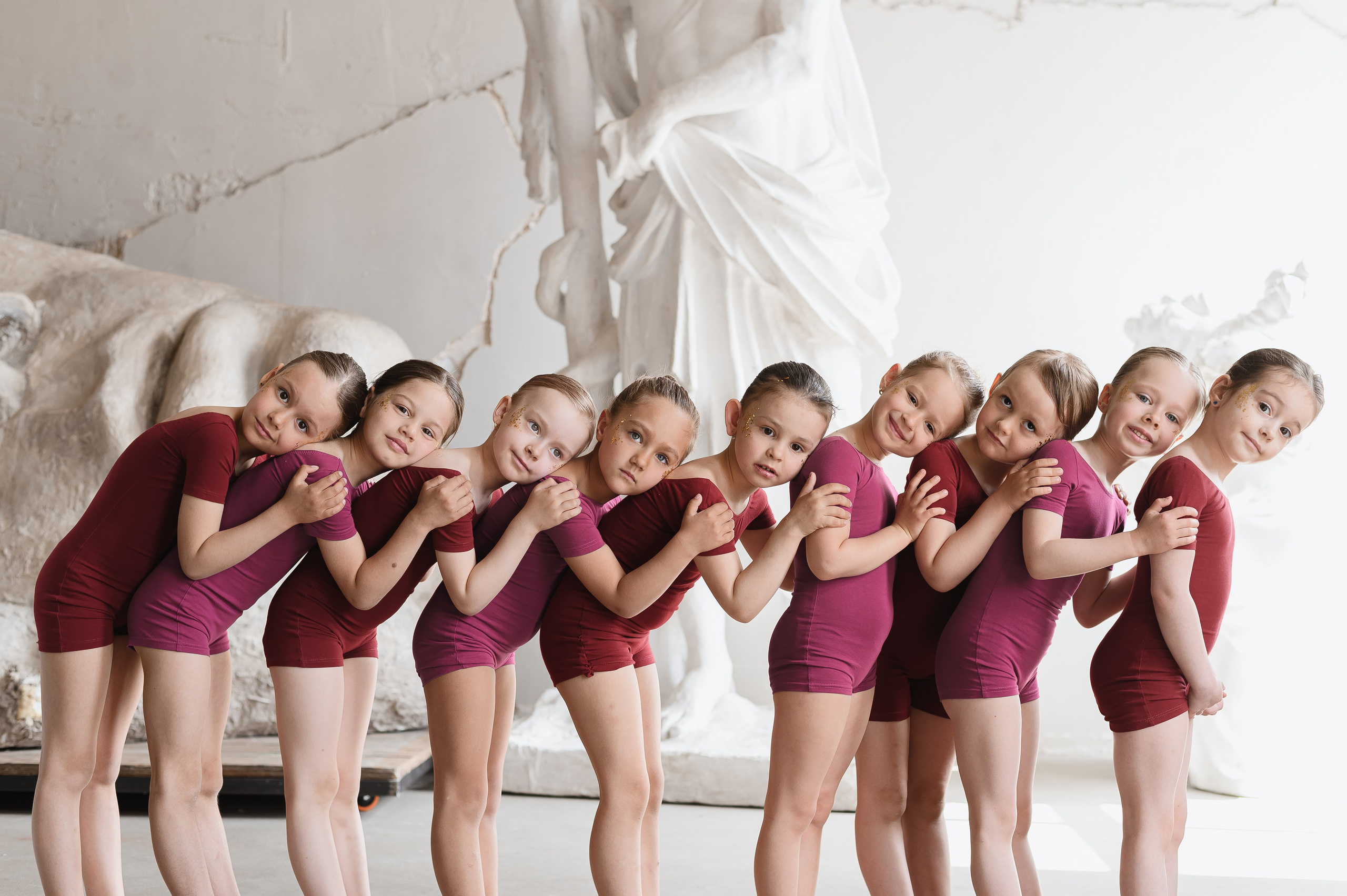 ВВЕРХ ДНОМ. SCULPTURE. Профессиональный репортажный, коммерческий фотограф в Санкт-Петербурге