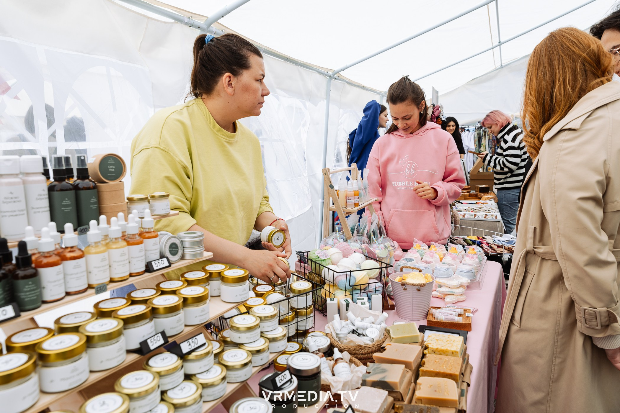 Традиционный летний базар и гараж-сейл