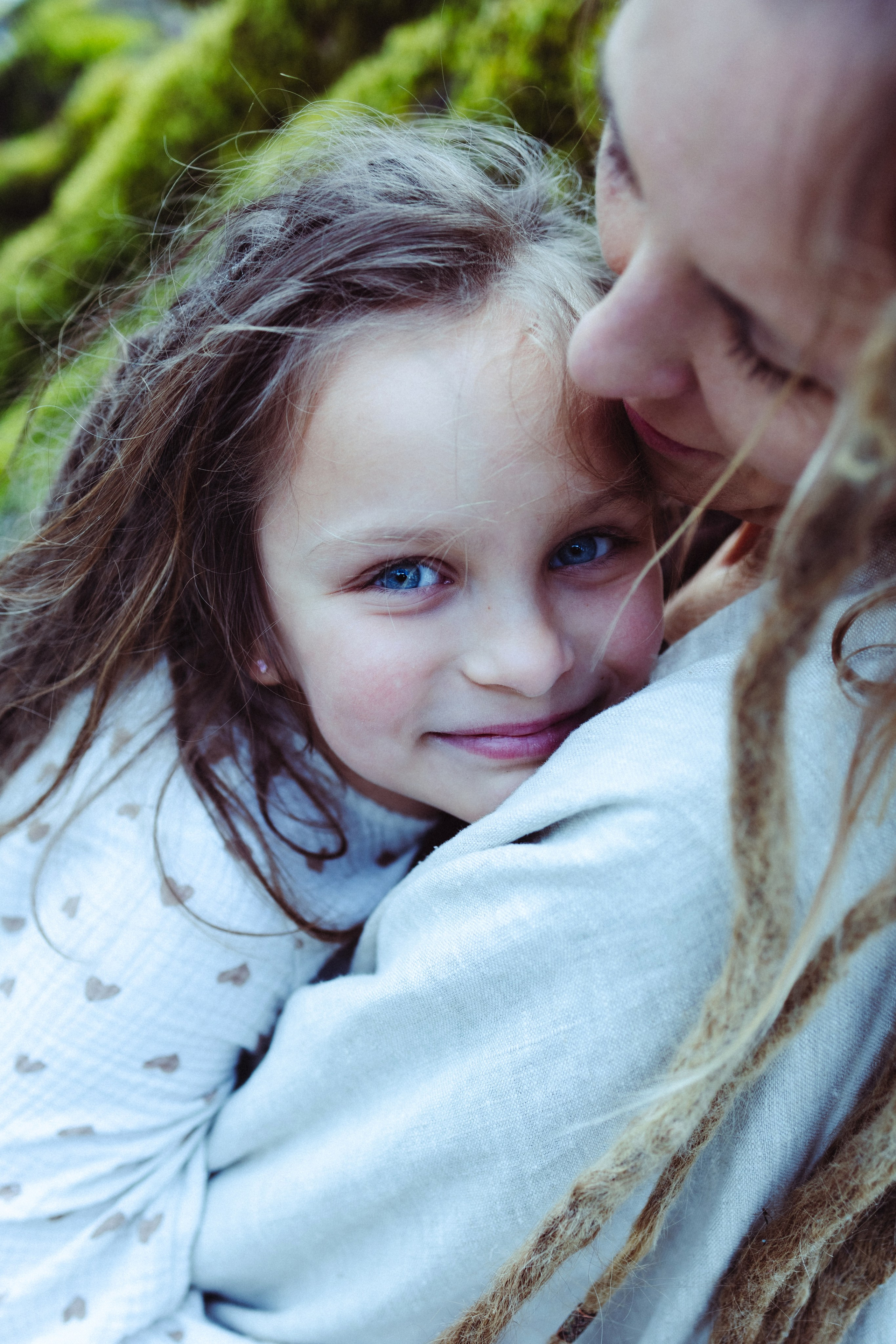 Семейная фотосессия мамы и дочери