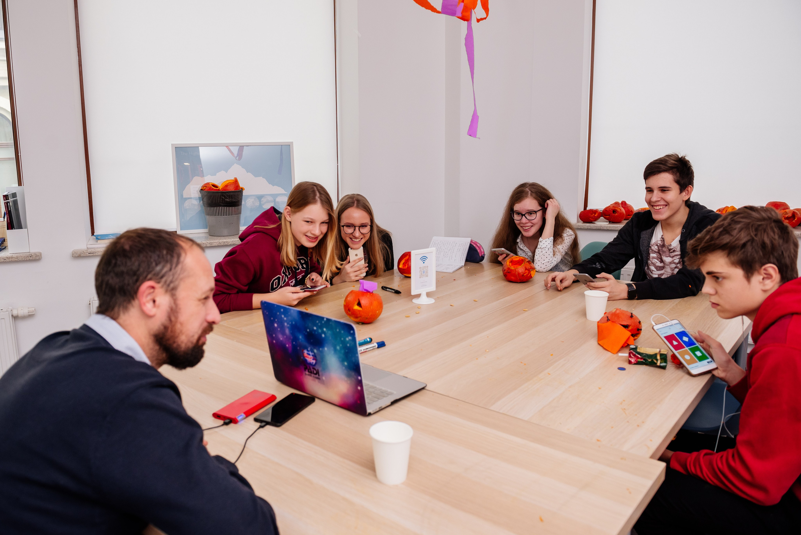 Английская школа. Study Lab. Фотограф LANA STIL. Семейный, репортажный фотограф, студия. Женский, мужской портрет. Фотографирую территориально в г. Королев, Москва, МО