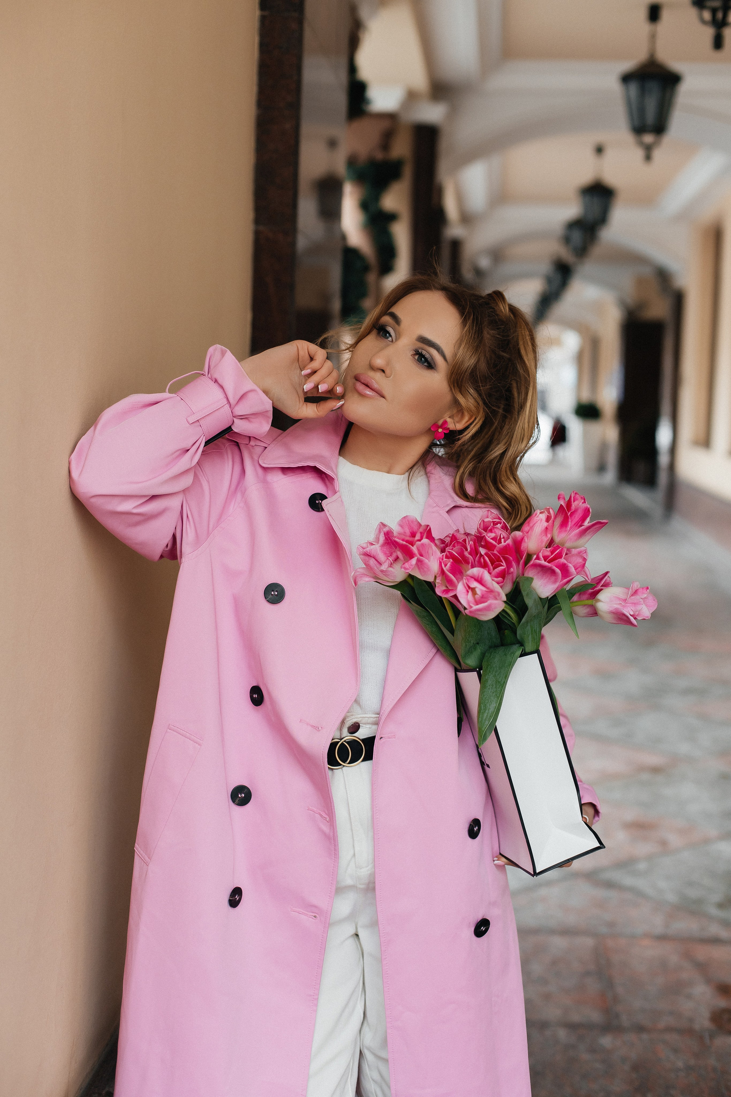 Индивидуальная фотосессия на улице 8 марта. Фотограф Александра Сыщенко