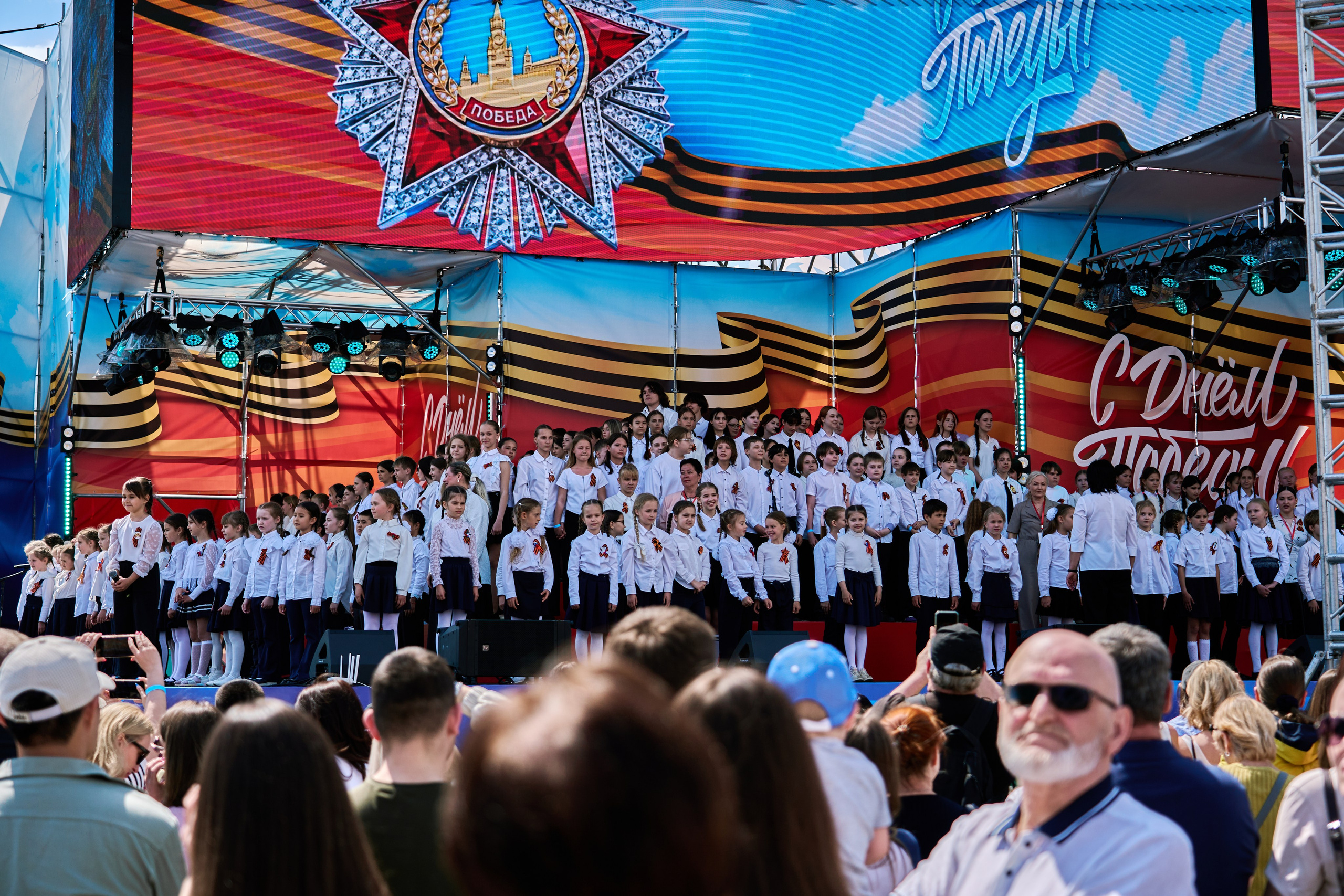 9 мая. Фотограф во Владивостоке