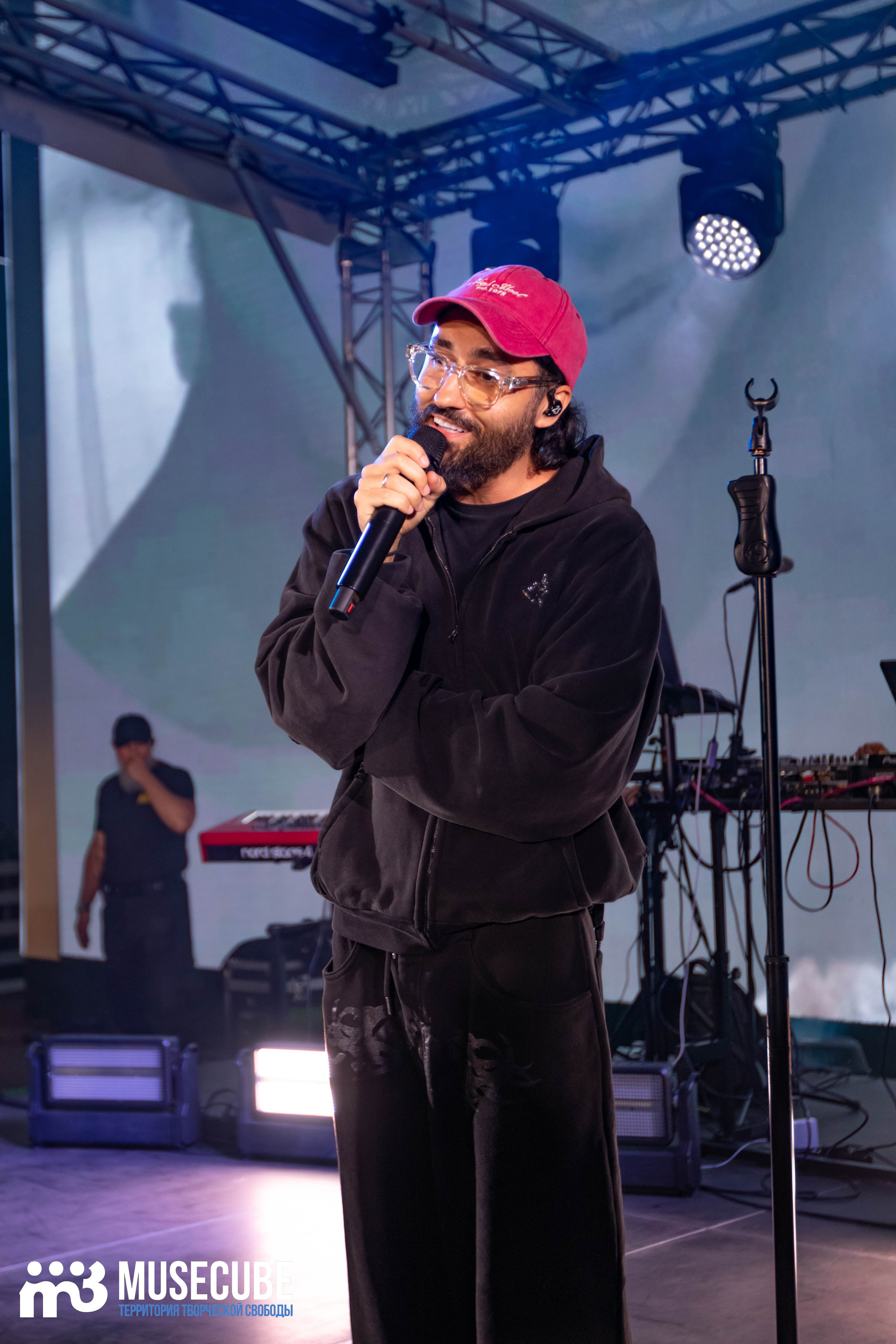 МОТ. Концертный фотограф