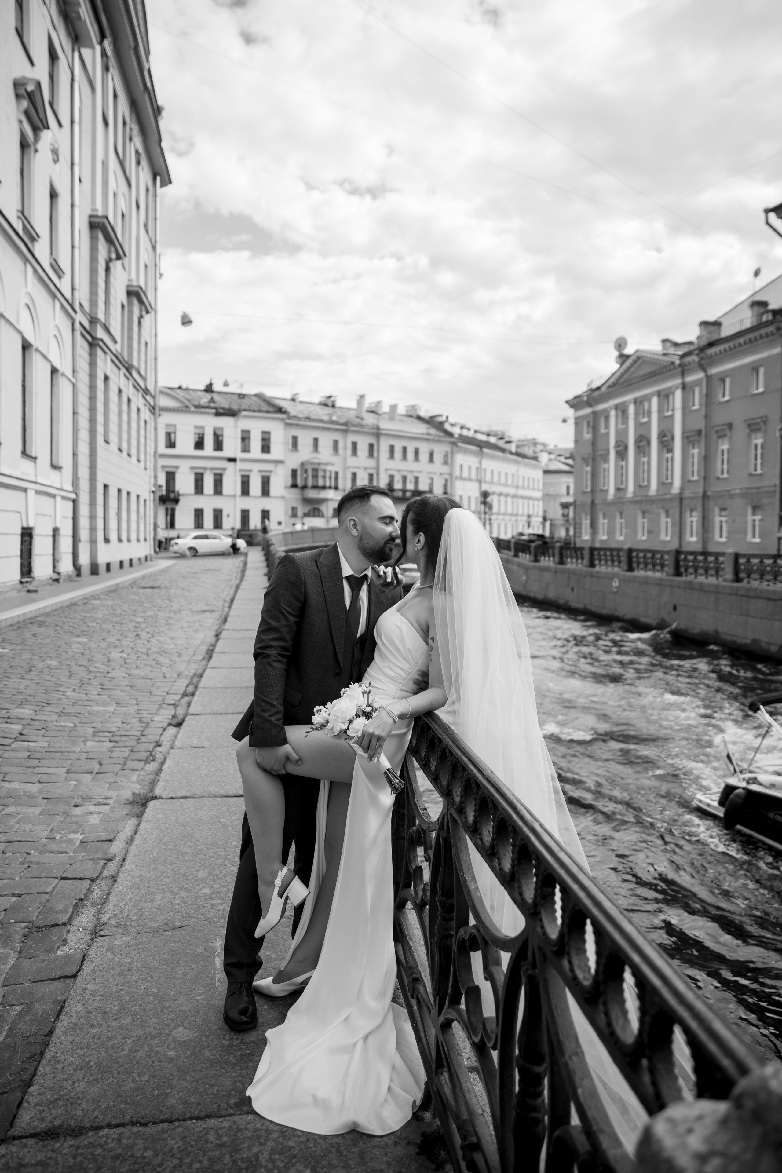 Анна и Александр / Прогулка + ЗАГС. Свадебный и семейный фотограф в Москве Диана Левченко