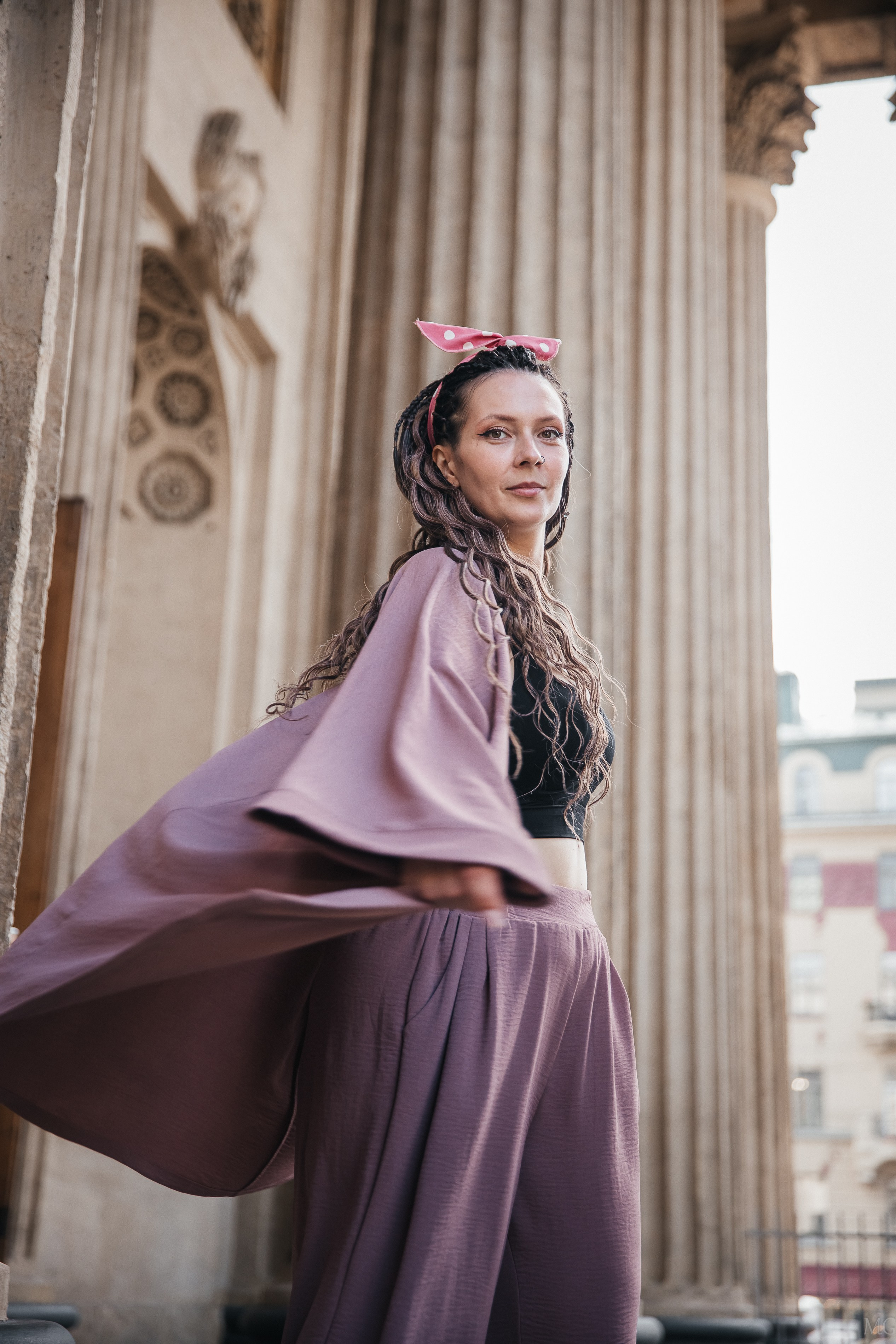 Красотки на прогулке. Маша Гонтарь Семейный домашний репортажный фотограф в Санкт-Петербурге