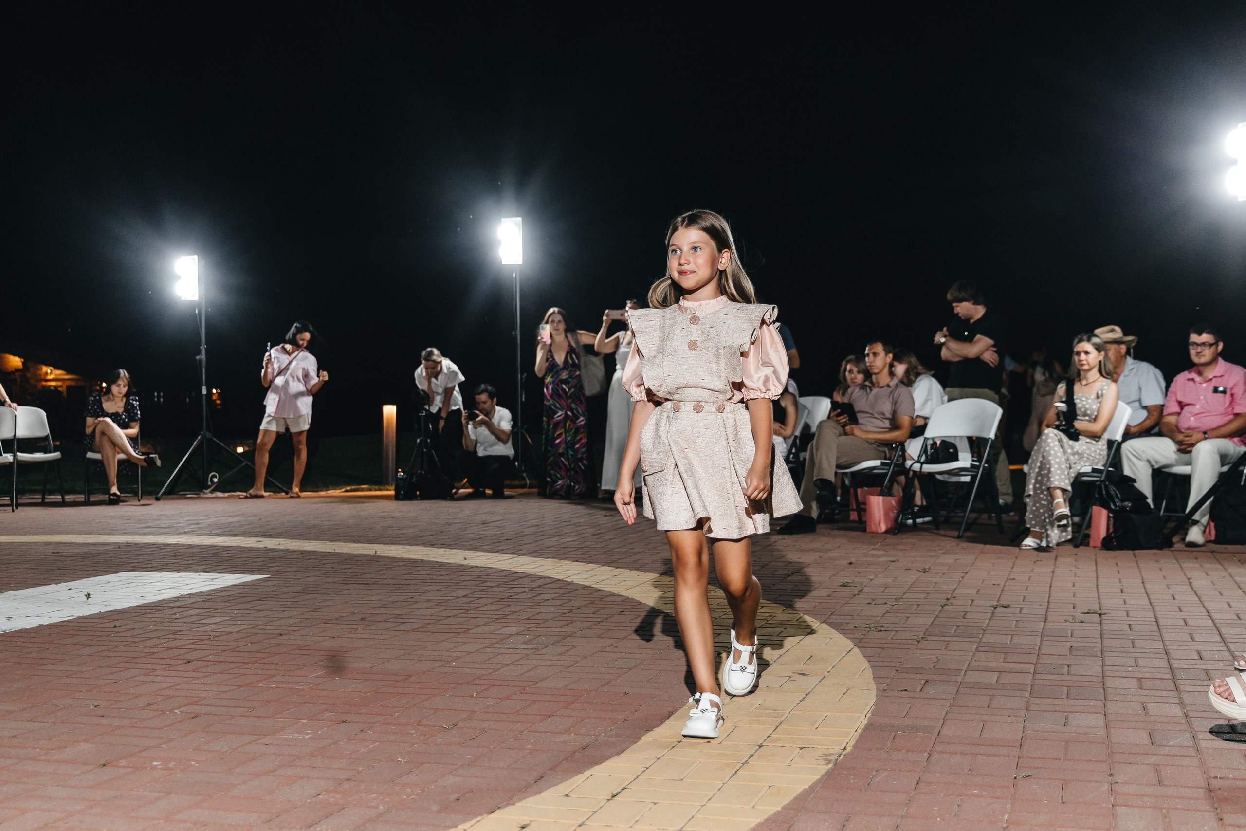 FASION PROJECT — VESHALKⱯ KIDS. Свадебный и репортажный фотограф в Ростове-на-Дону Павел Кислов