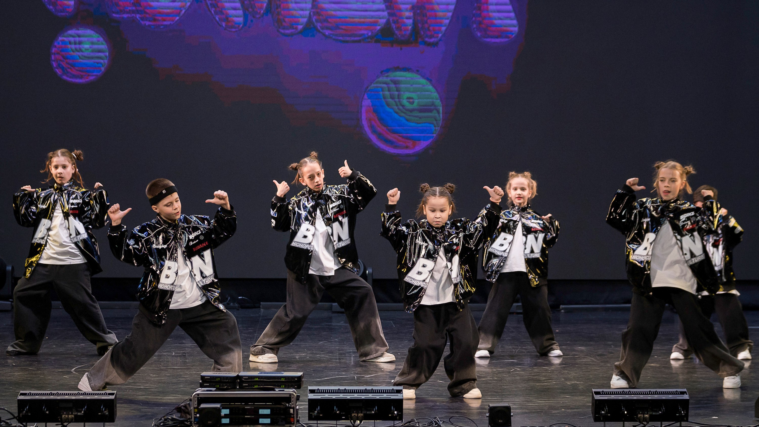 Живи танцуя 17 мая. Репортажный фотограф в Казани Павел Серпокрылов