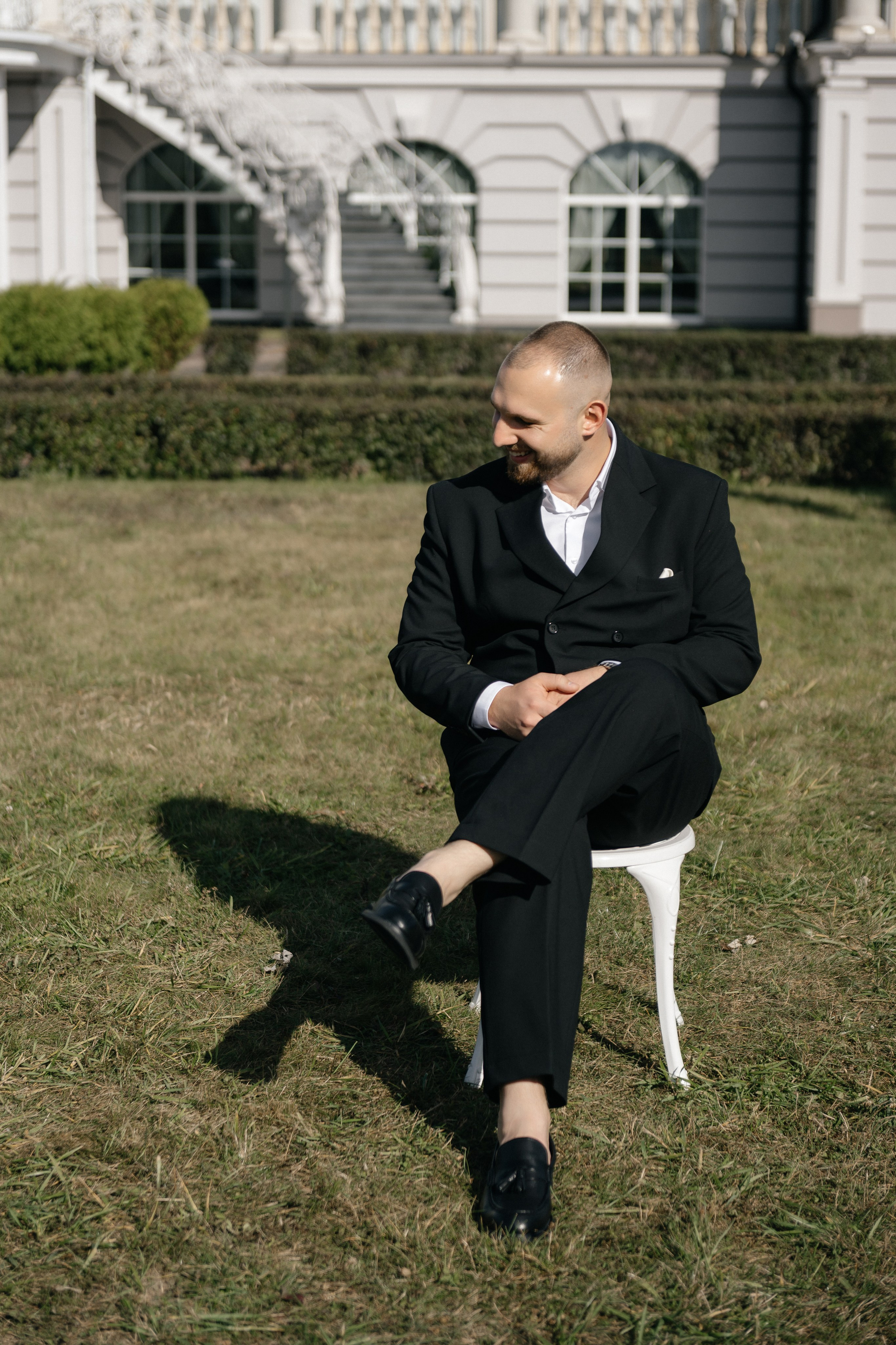 Wedding day in VERSAL PARK. Wedding PHOTOGRAPHER Andrew Vnukov