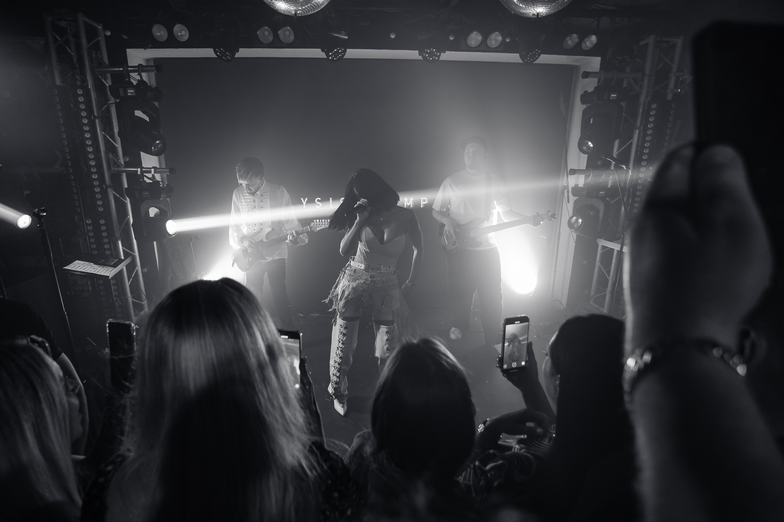 «Юлия Волкова"_Чайка на пляже_Ялта_2.08.2025 г. Аминов Руслан | Фотограф