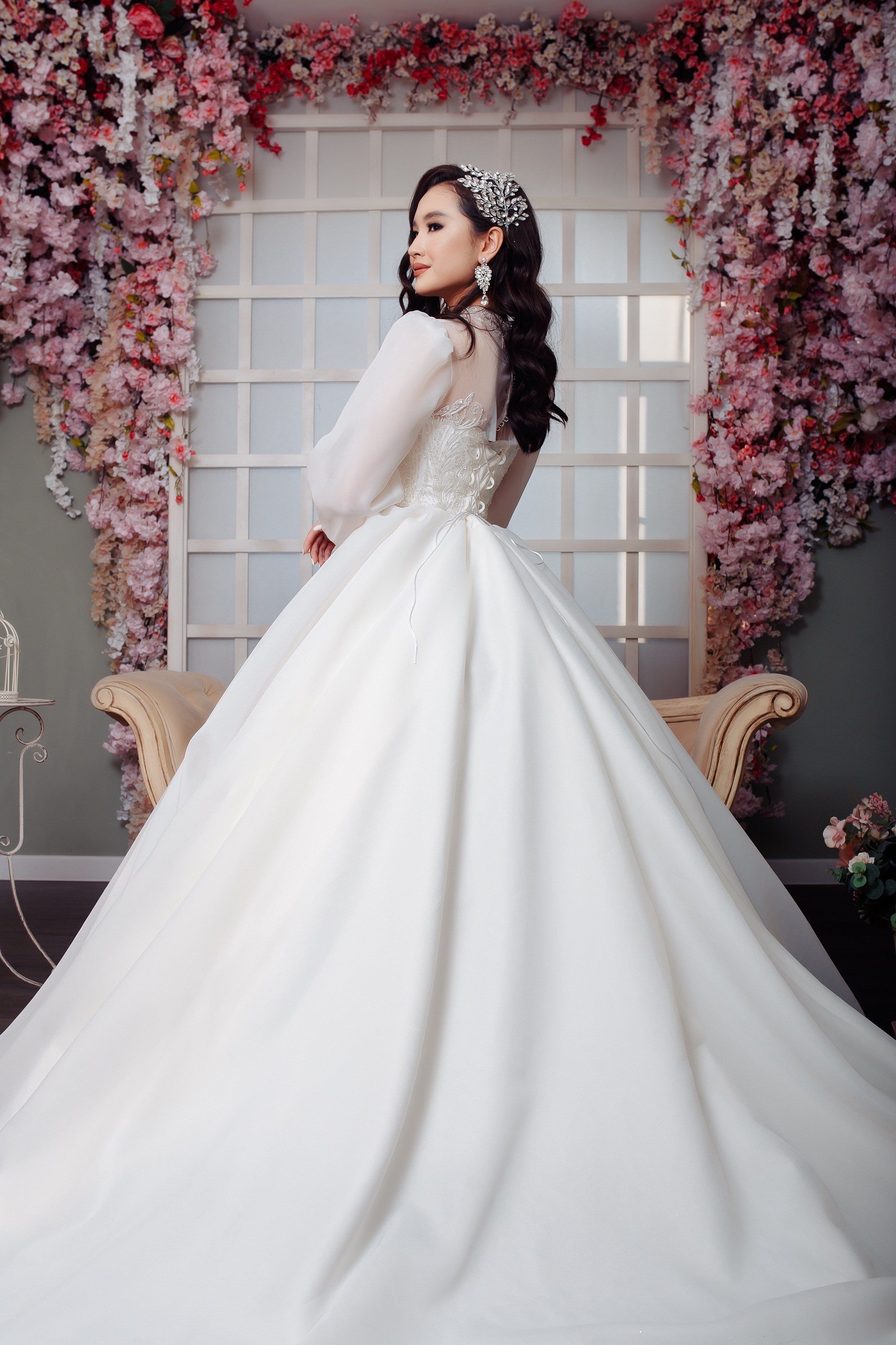 Магазин свадебных платьев и национальной одежды. Профессиональный фотограф в городе Астана Копанев Данил