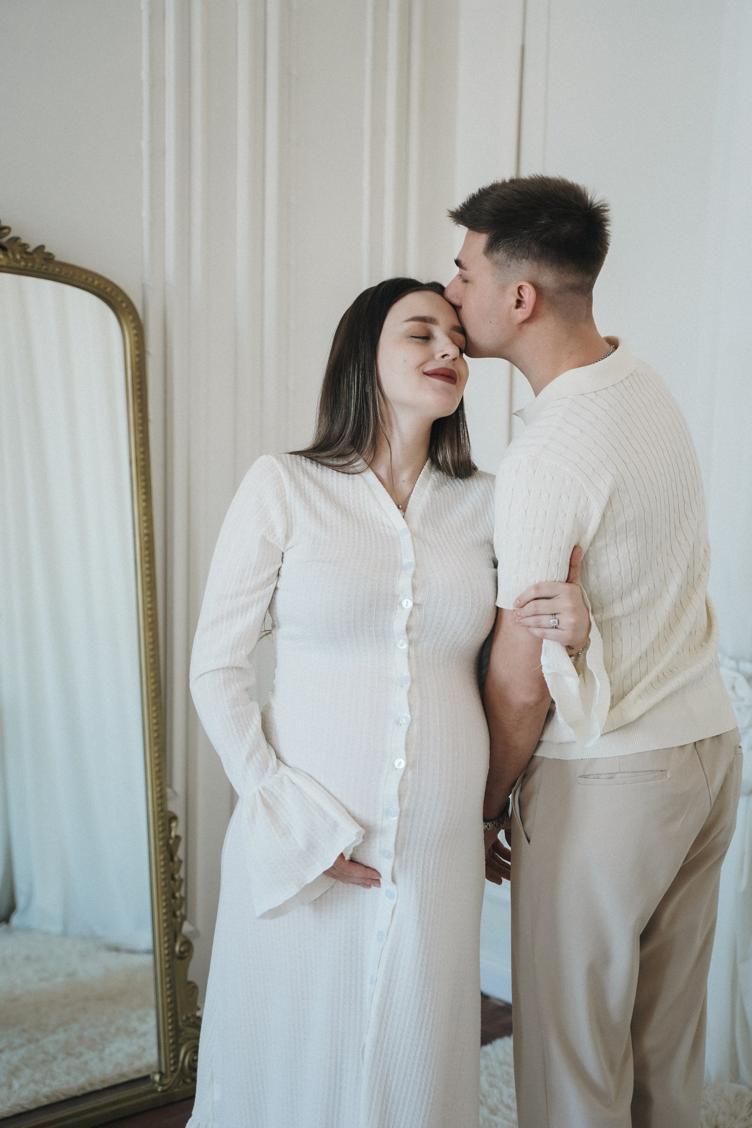 Влад и Ксения — в ожидании чуда. Фото и видео для вас в Астрахани!