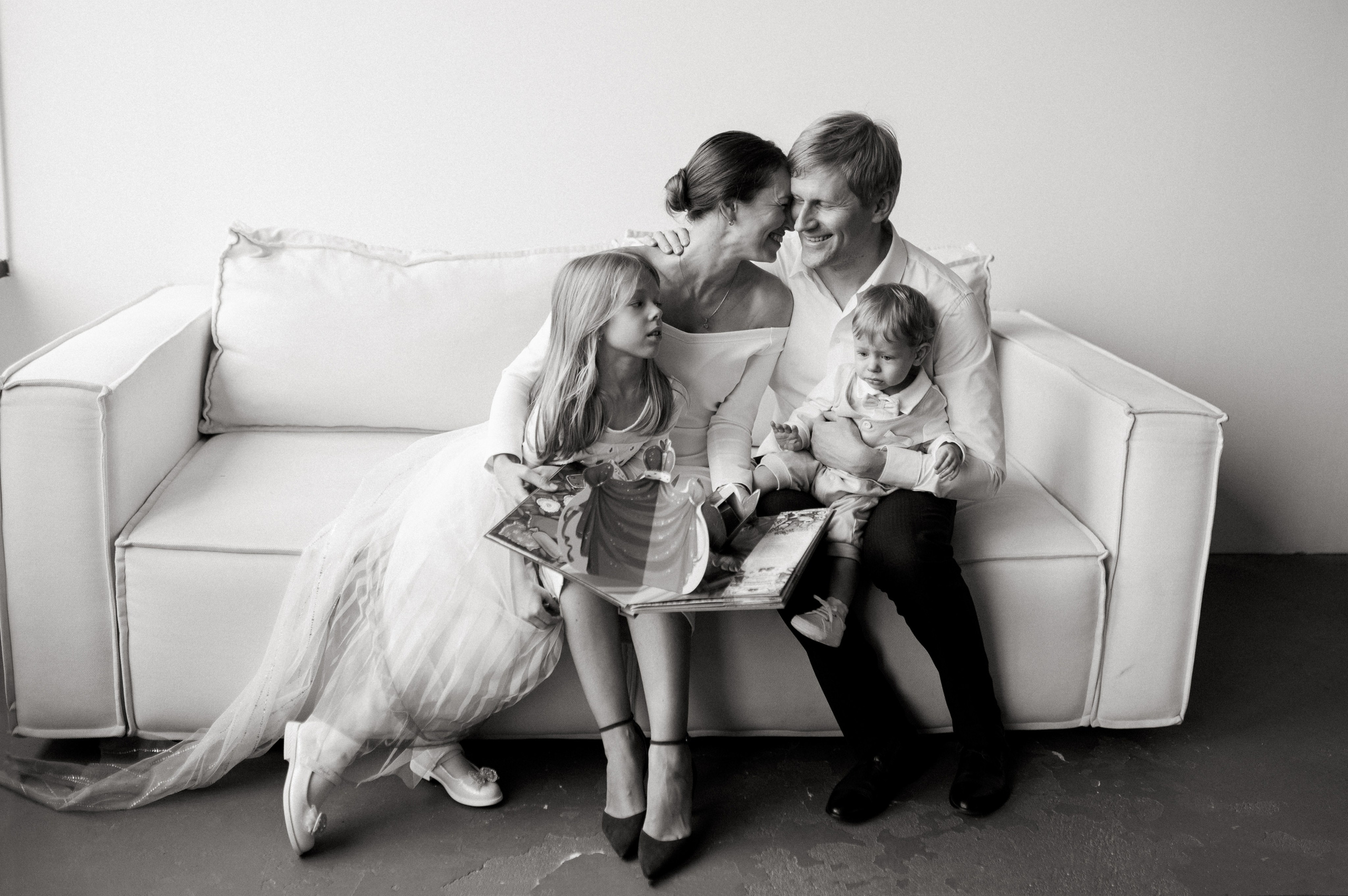 Оля+Дима+Аня+Федя. Костюшко Кристина — семейный и свадебный фотограф в Минске