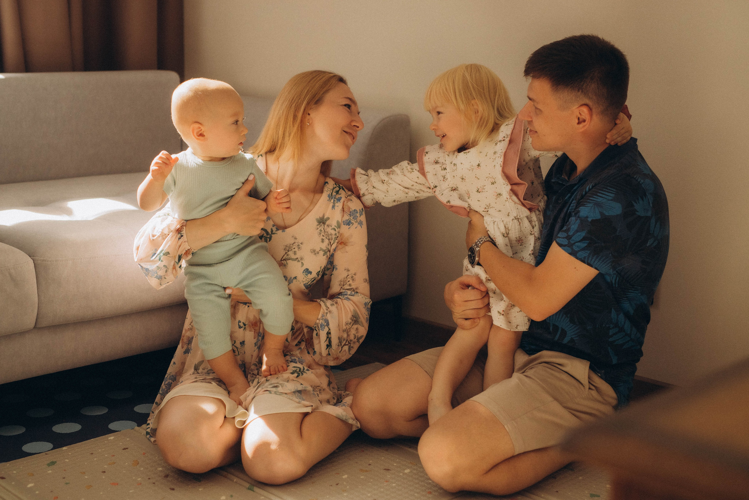 Домашняя фотосессия. Семейный фотограф в Обнинске Вера Весенняя