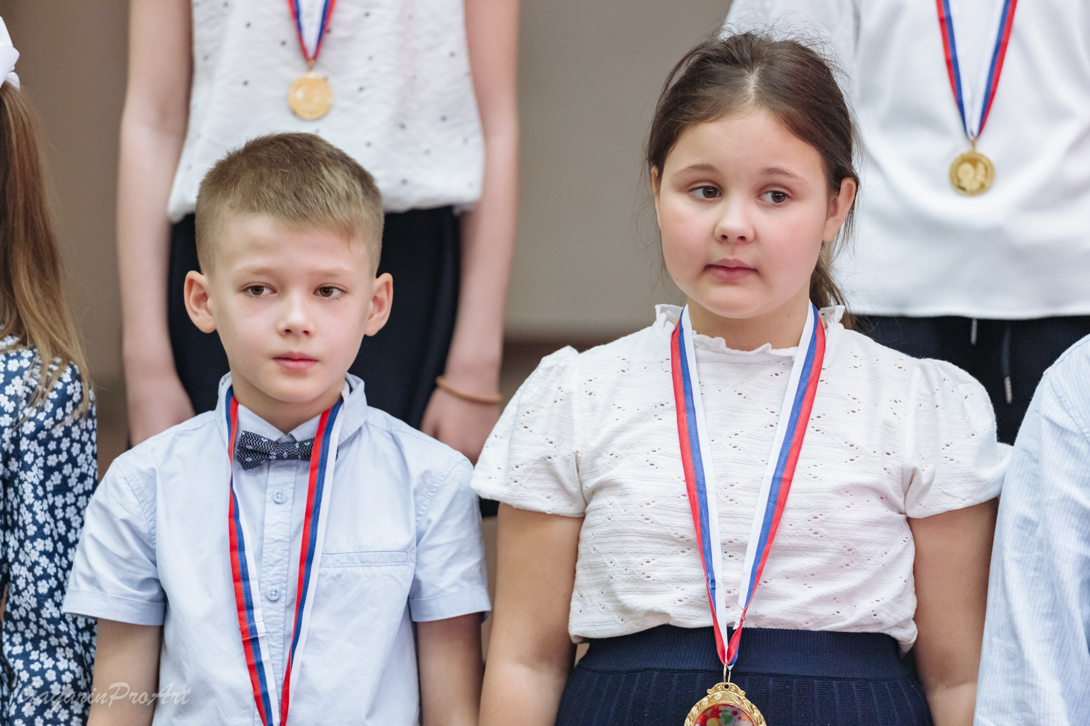 Репортаж в школе на выпускной. Фотограф на выпускной. GagarinProArt