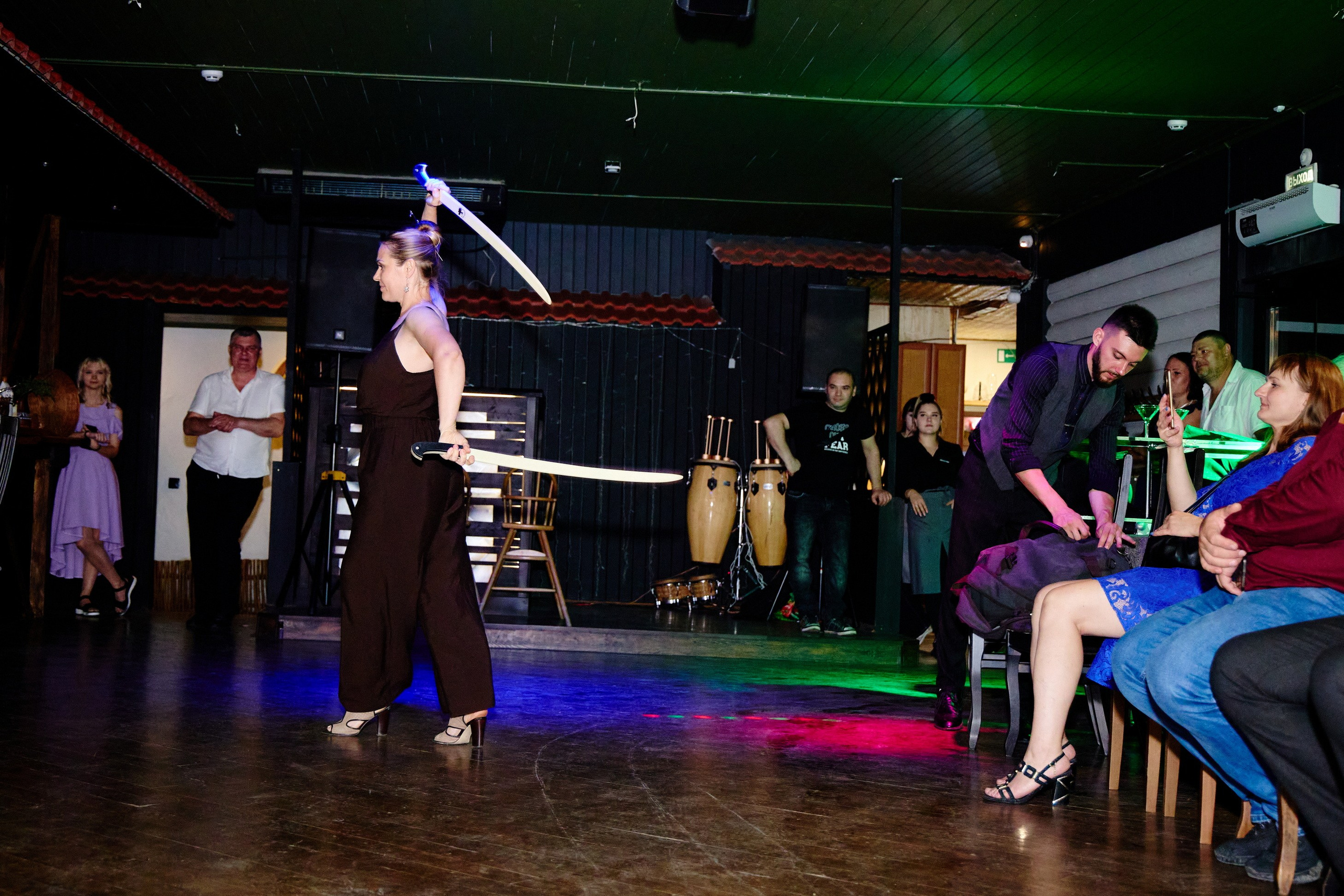 Выпускной 35 Сош. Фотограф Выпускные альбомы Таганрог Сергей Коробченко