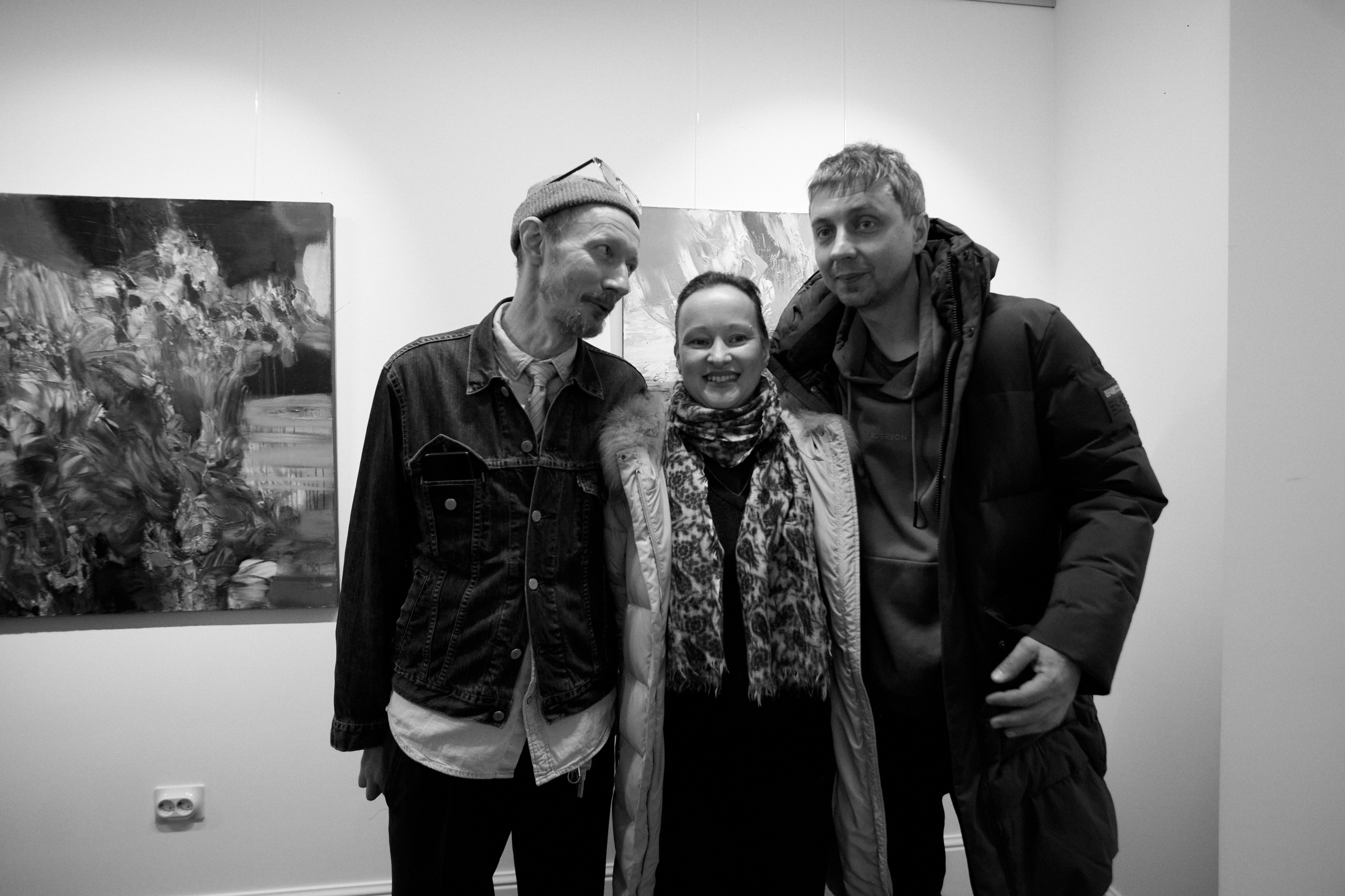 Открытие выставки краснодарской художницы Ларисы Блохиной. Фотограф Юлия Маринина