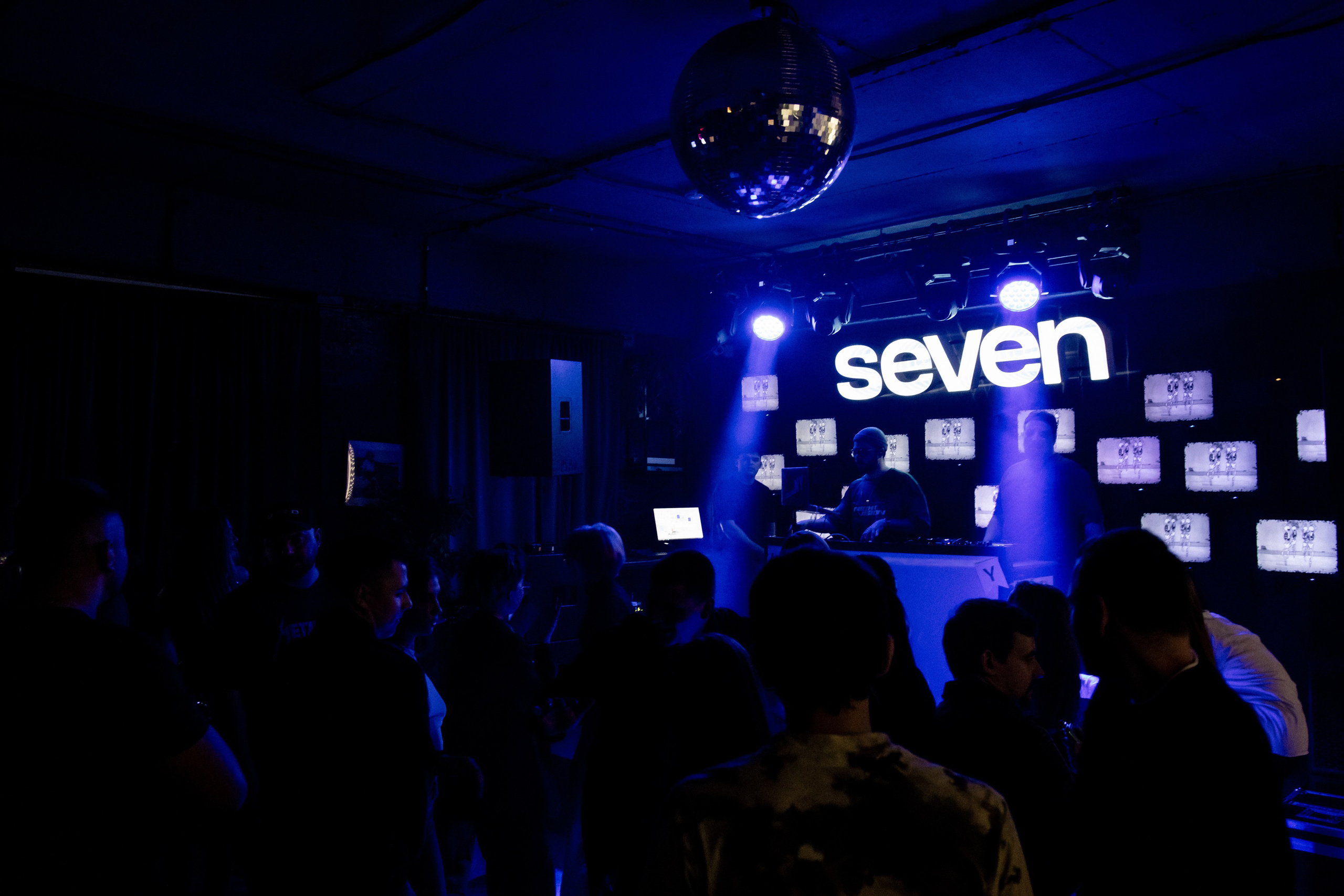 ДР SEVEN бар | 1год