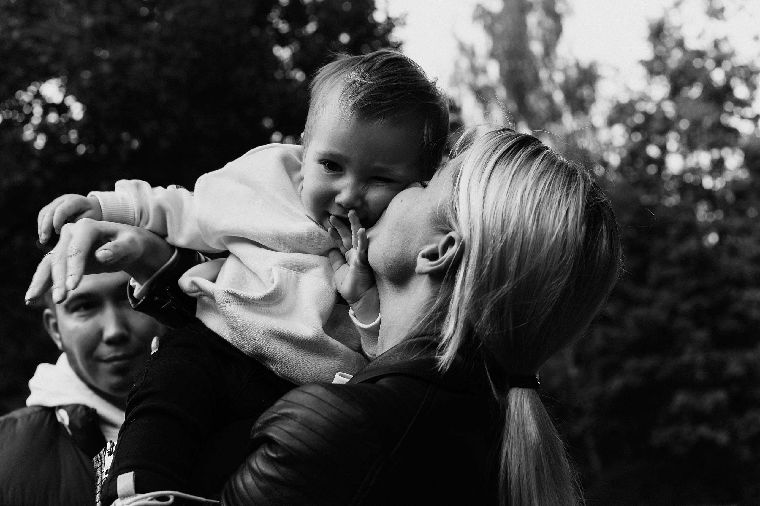 ПЕРВЫЕ ШАГИ РЕБЁНКА — ЭТО ПЕРВЫЕ ШАГИ МАТЕРИ В НОВУЮ ЖИЗНЬ. Семейный и детский фотограф Анна Бренч