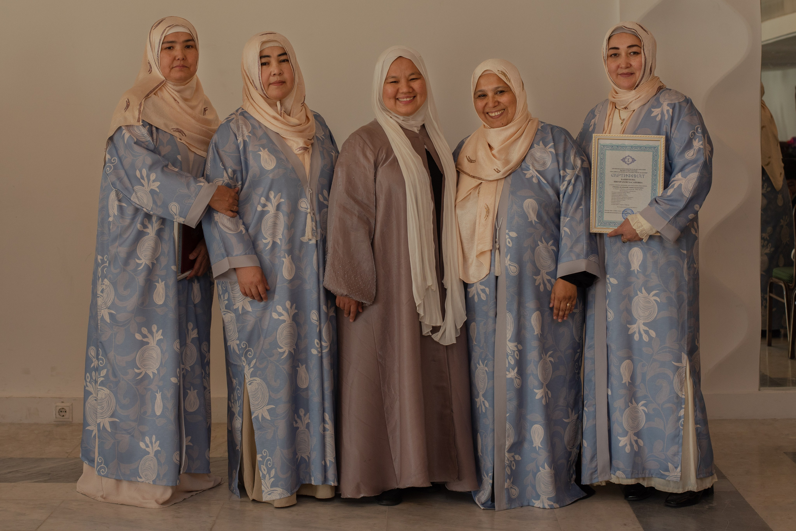 Выпускной в Евразийской женской гуманитарной академии. Лина Курочка — ваш фотограф