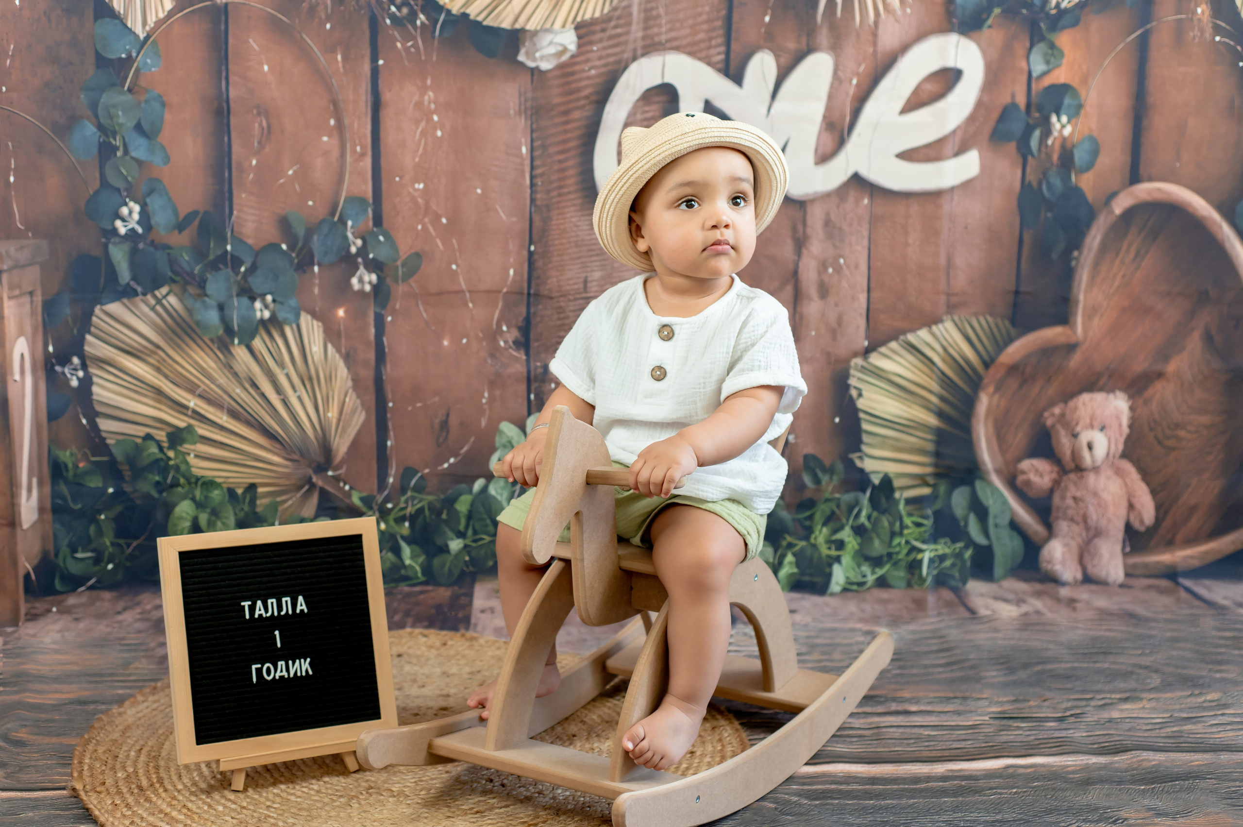 Талла. Детский и семейный фотограф Эльмира Веселова. Детская фотостудия Мира. Фотосессия на годик