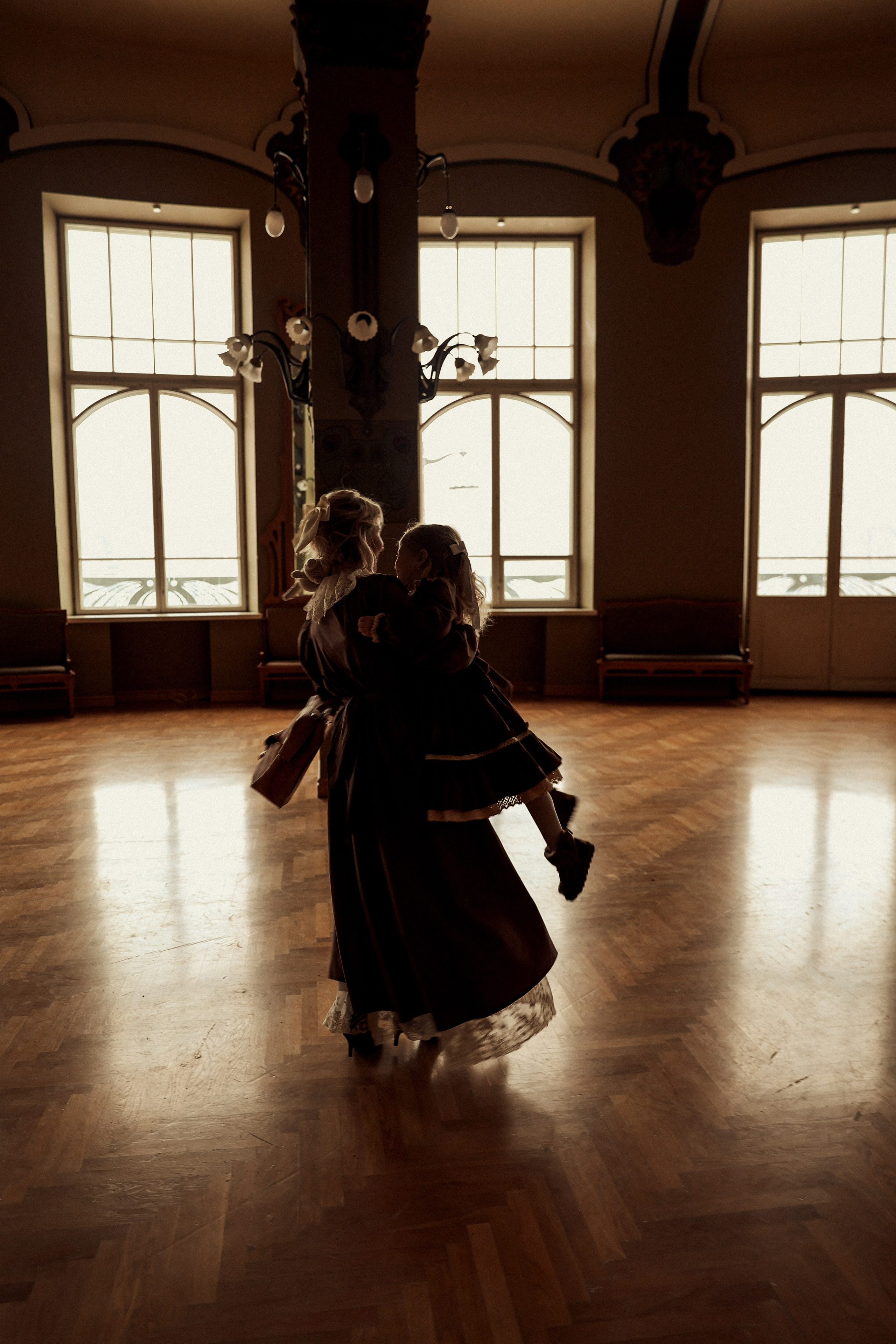 Ретро съемка на Витебском вокзале. Фотограф — Татьяна Кириллова, г. Санкт-Петербург