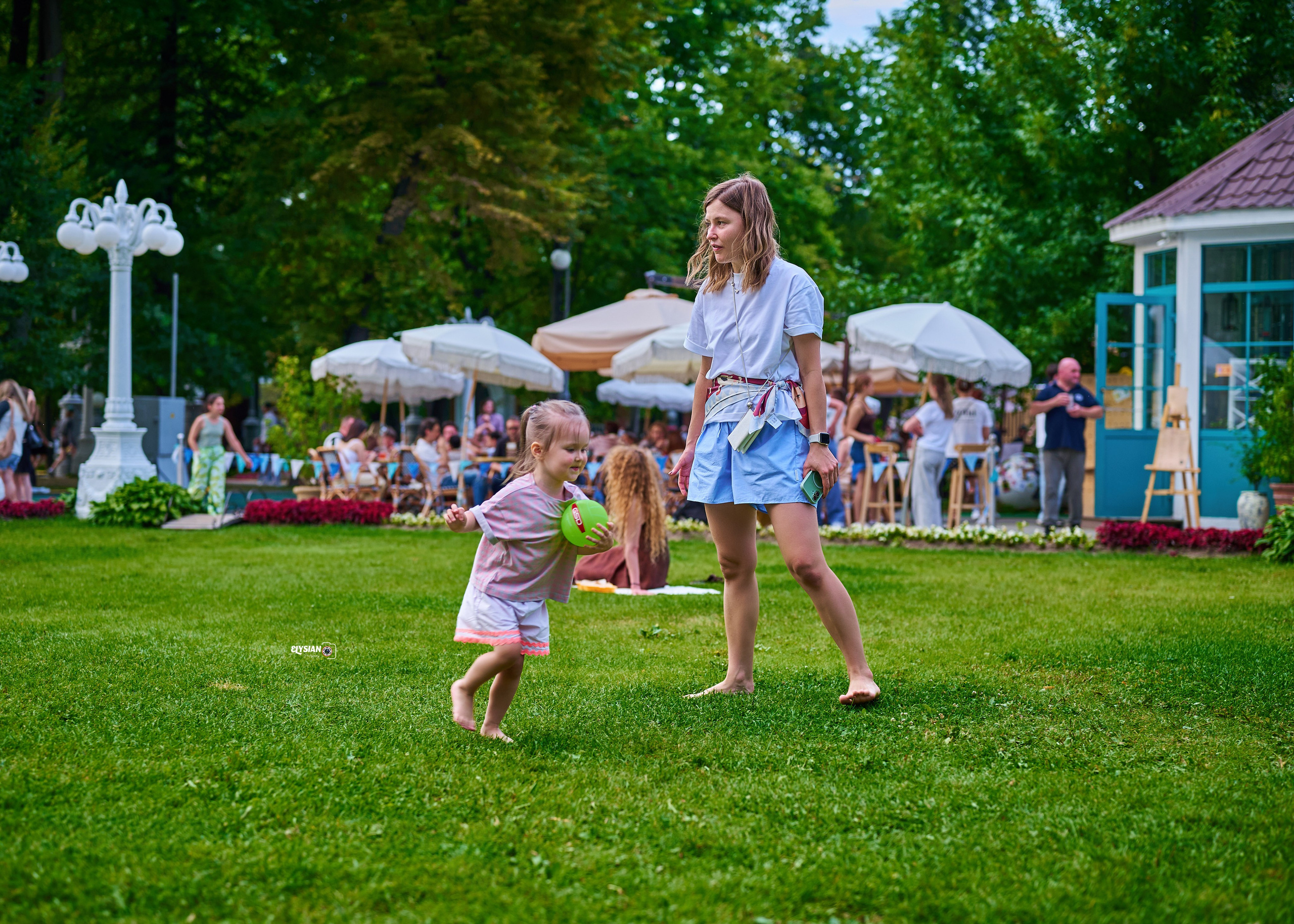 Thai Festival In Moscow. Hi, I’m Dairo James of  The Elysian Photography! I capture genuine moments across weddings, events, and portraits in Moscow