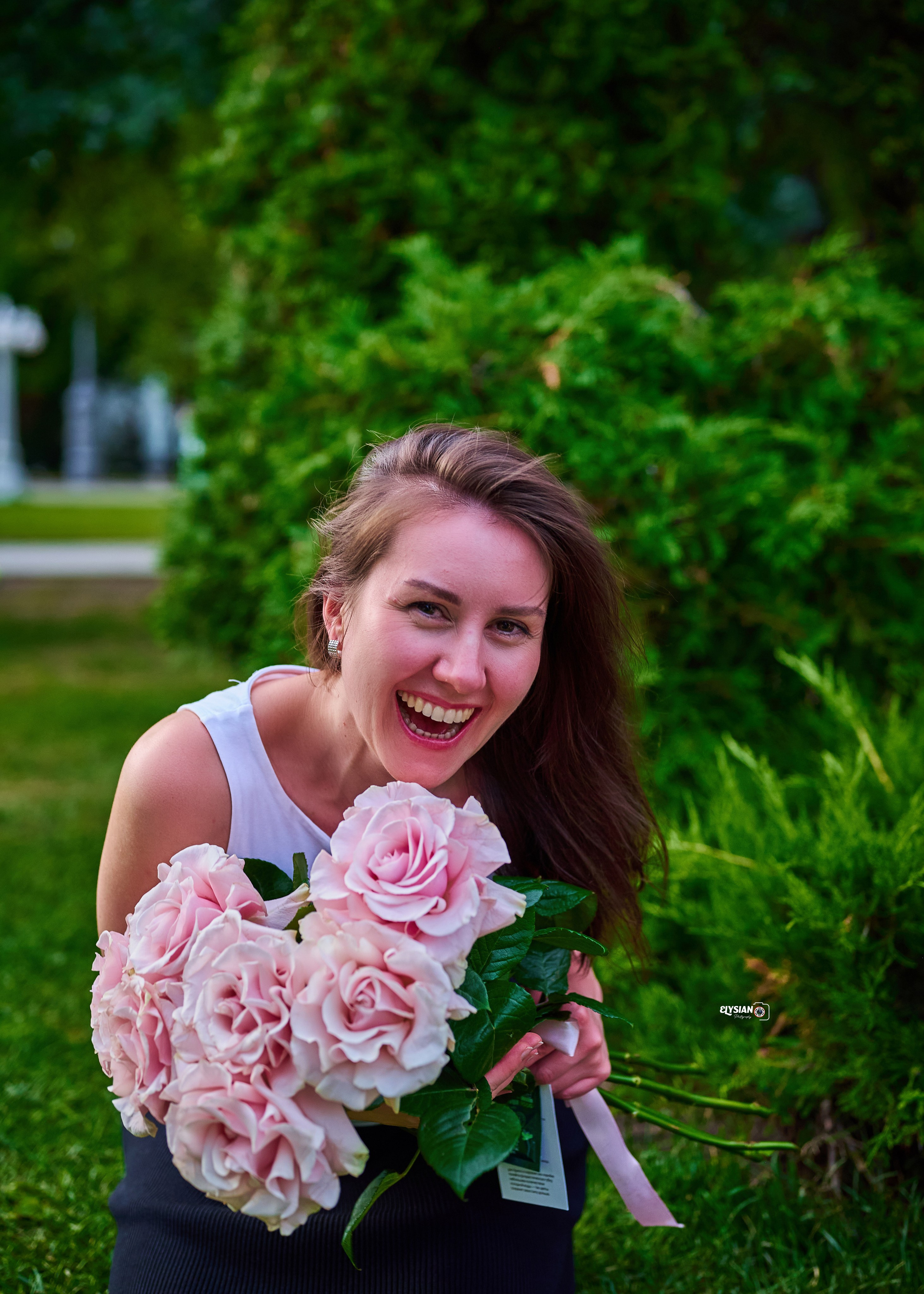 Hi, I’m Dairo James of  The Elysian Photography! I capture genuine moments across weddings, events, and portraits in Moscow