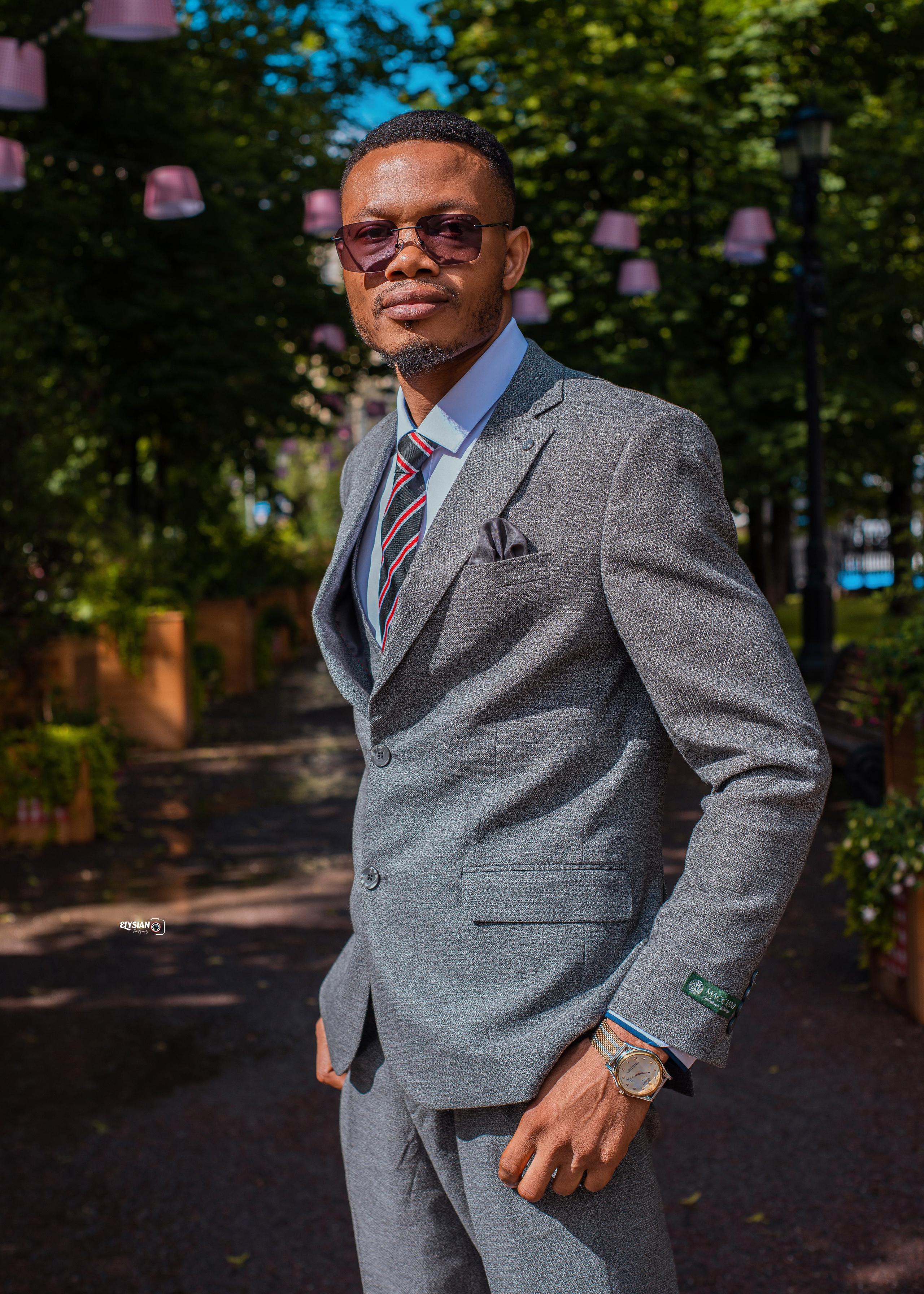 Graduations. Hi, I’m Dairo James of  The Elysian Photography! I capture genuine moments across weddings, events, and portraits in Moscow