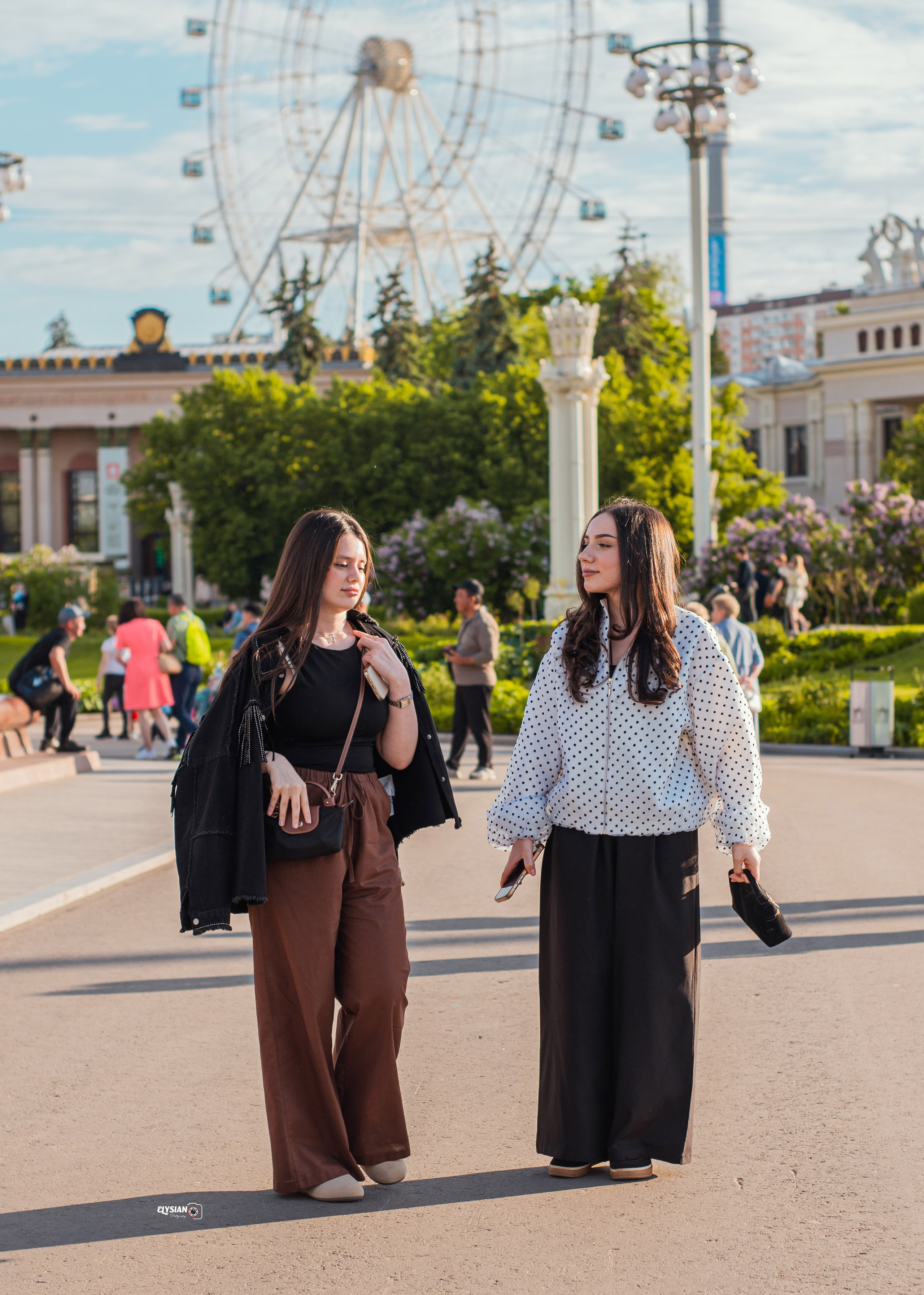 Street photography. Hi, I’m Dairo James of  The Elysian Photography! I capture genuine moments across weddings, events, and portraits in Moscow
