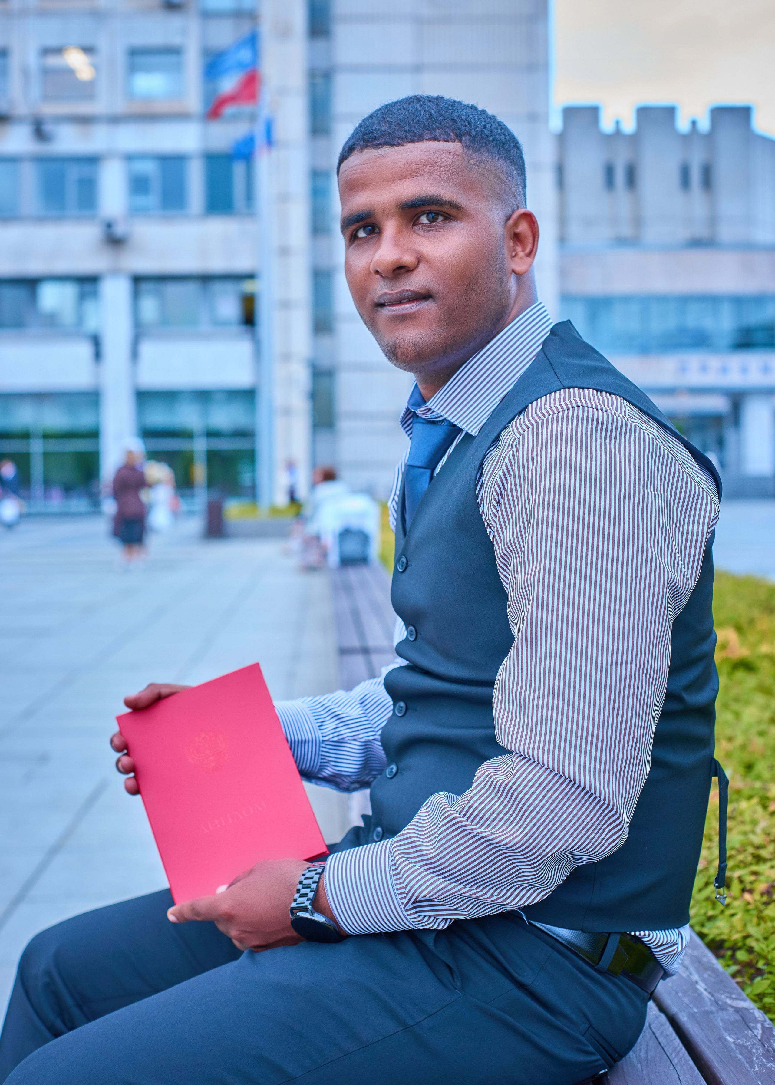 Graduations. Hi, I’m Dairo James of  The Elysian Photography! I capture genuine moments across weddings, events, and portraits in Moscow