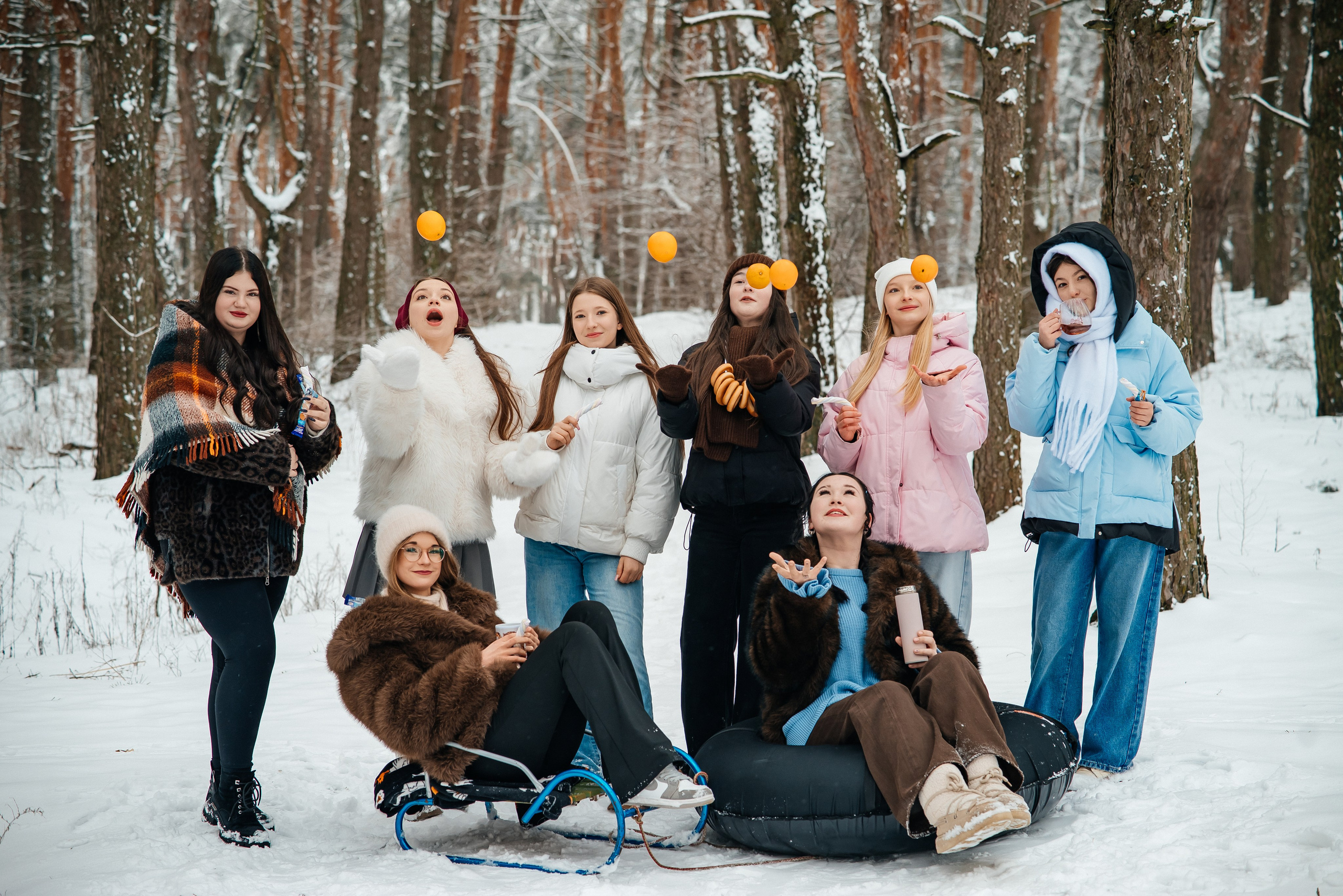 Группы. Школьный фотограф в Валуйках. Фотосессии для выпускников и изготовление выпускных альбомов в городе Валуйки и в Белгородской области